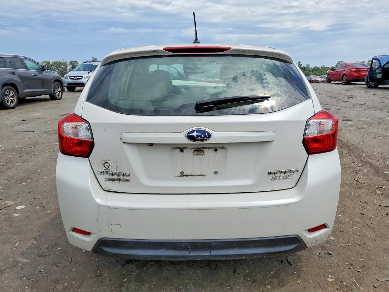 2015 Subaru Impreza Premium White vin: JF1GPAC60F8274170