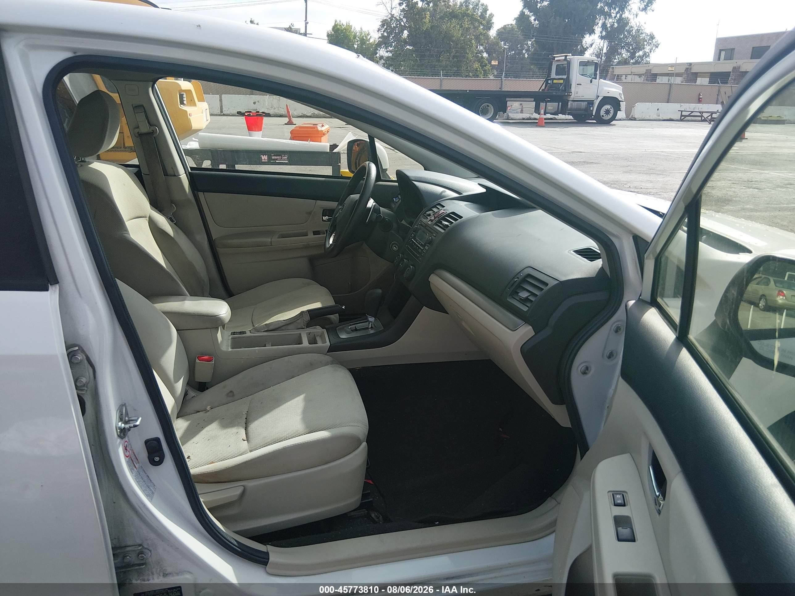 2012 Subaru Impreza 2.0i Premium White vin: JF1GPAC62CH232563