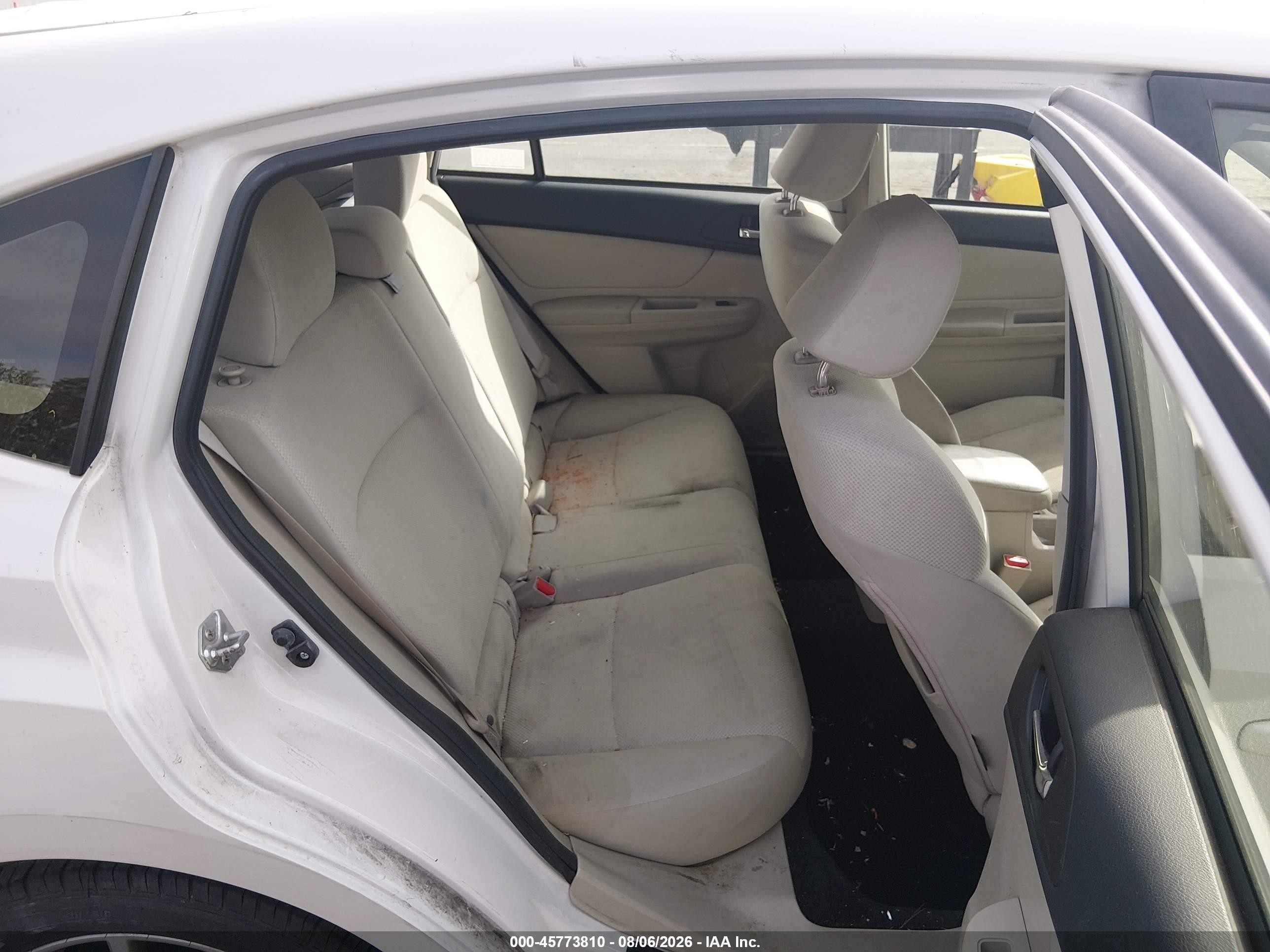 2012 Subaru Impreza 2.0i Premium White vin: JF1GPAC62CH232563