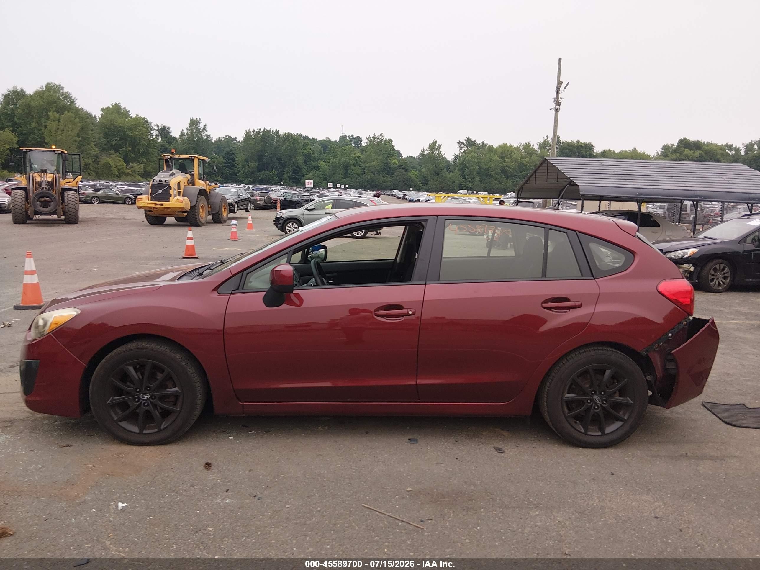 2014 Subaru Impreza 2.0i Premium Red vin: JF1GPAC62E8260155