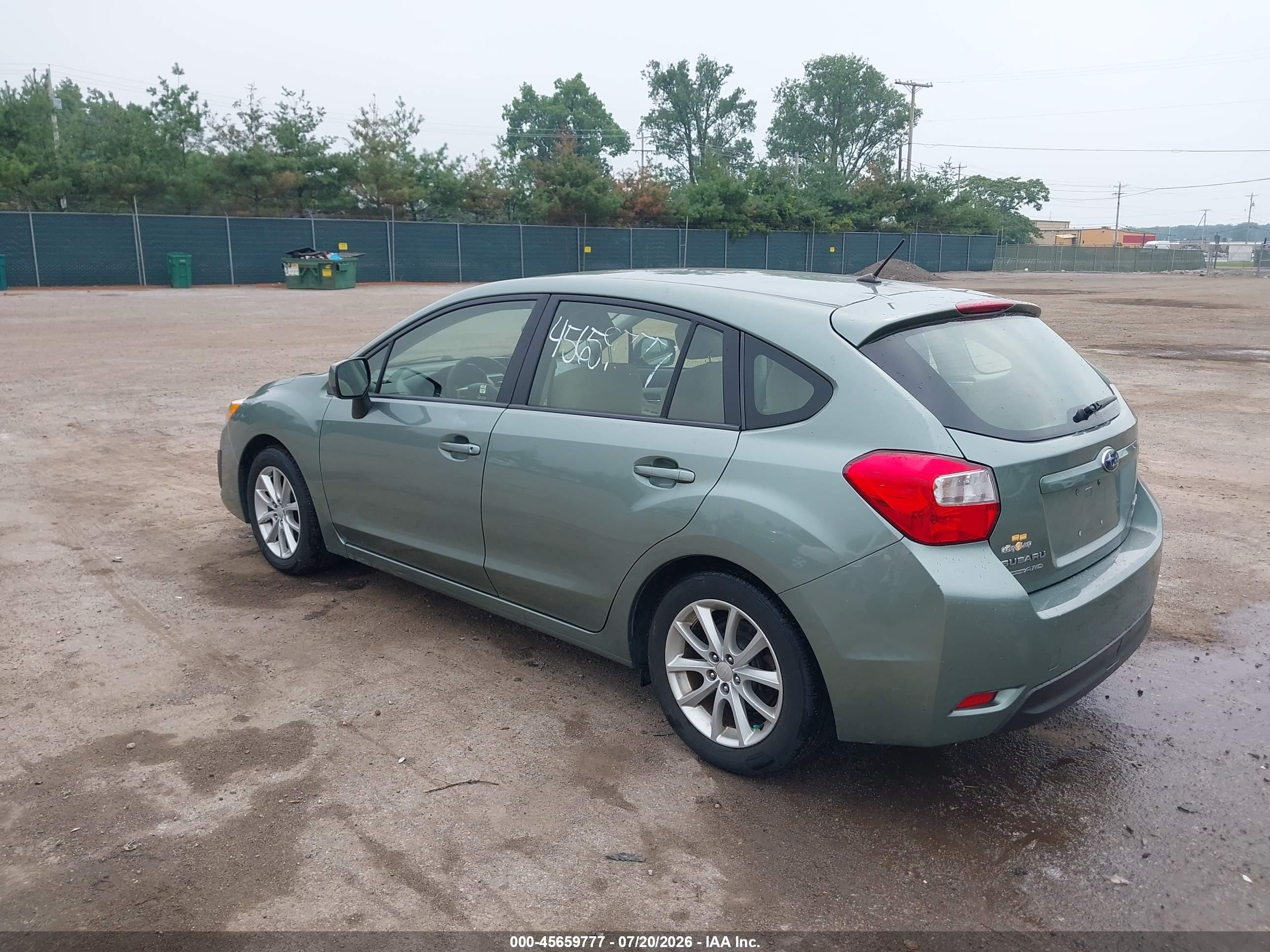 2014 Subaru Impreza 2.0i Premium Green vin: JF1GPAC62E8261936