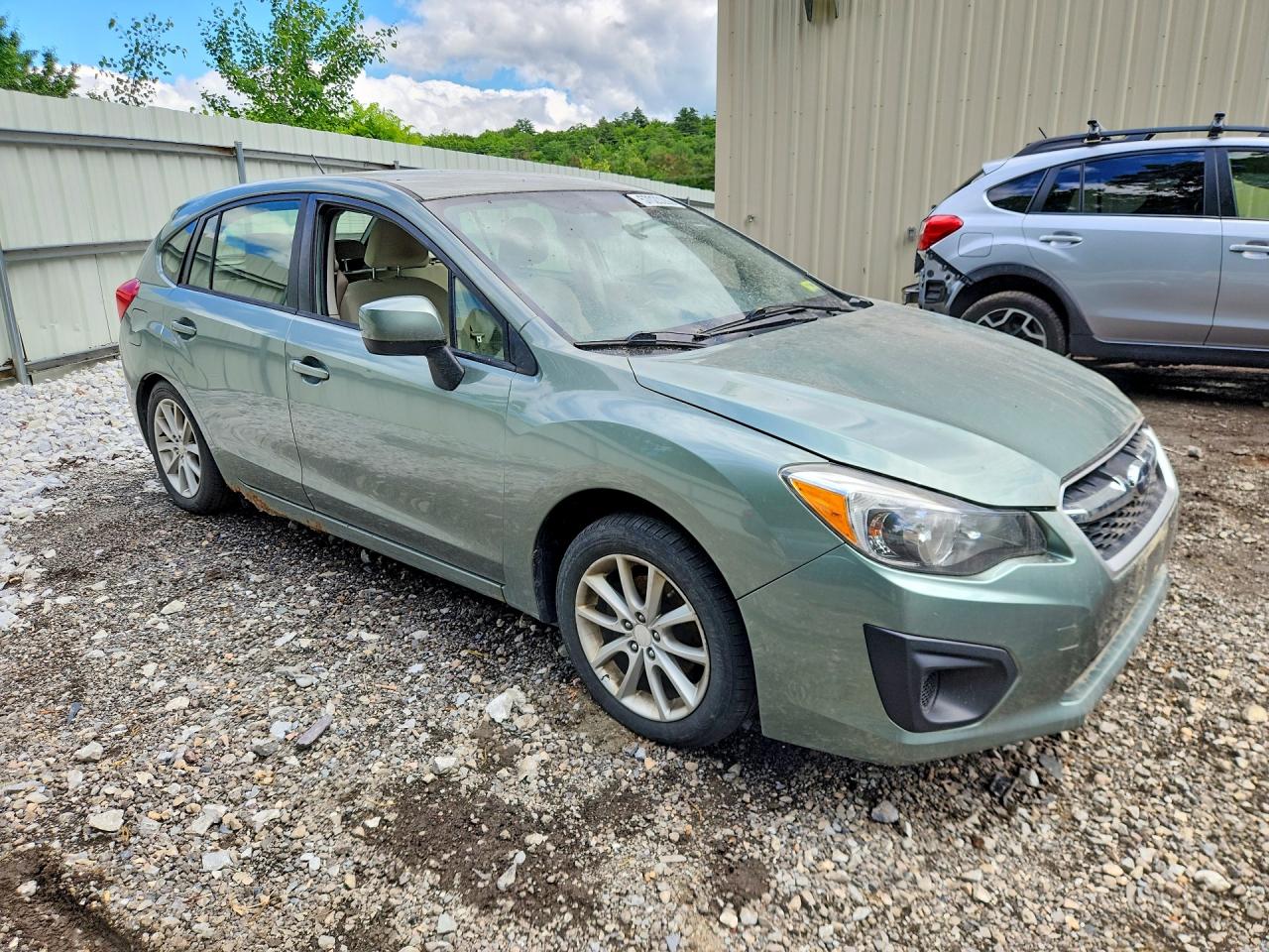 2014 Subaru Impreza Premium Зеленый vin: JF1GPAC62E9293764