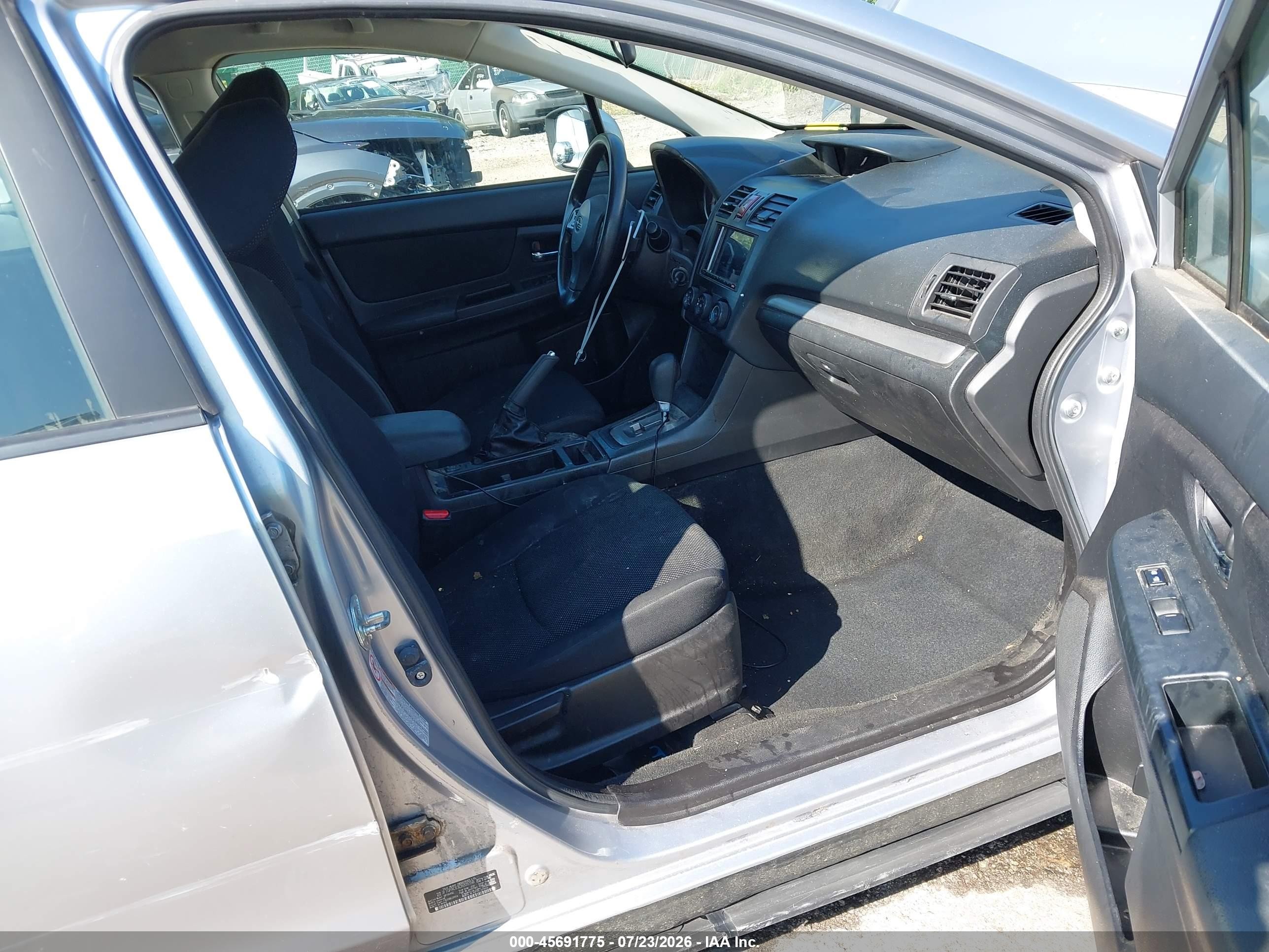2012 Subaru Impreza 2.0i Premium Silver vin: JF1GPAC63CH209356
