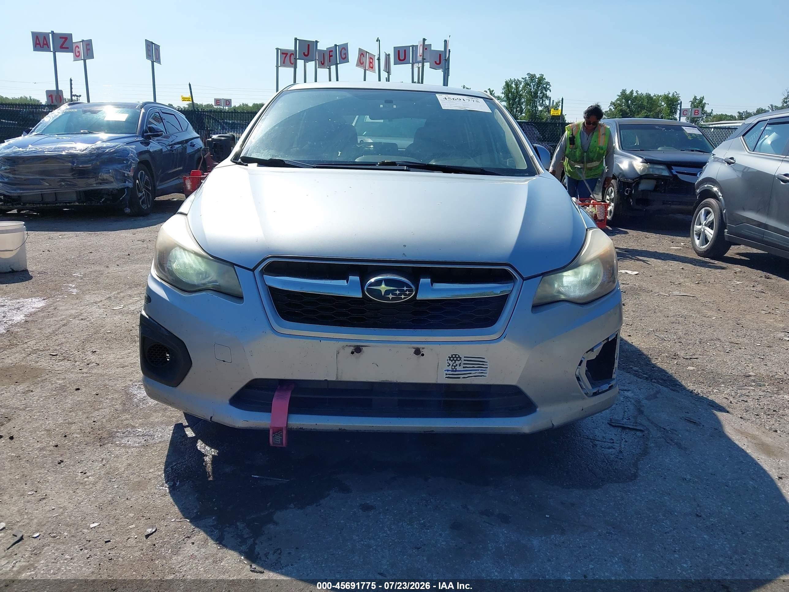 2012 Subaru Impreza 2.0i Premium Silver vin: JF1GPAC63CH209356