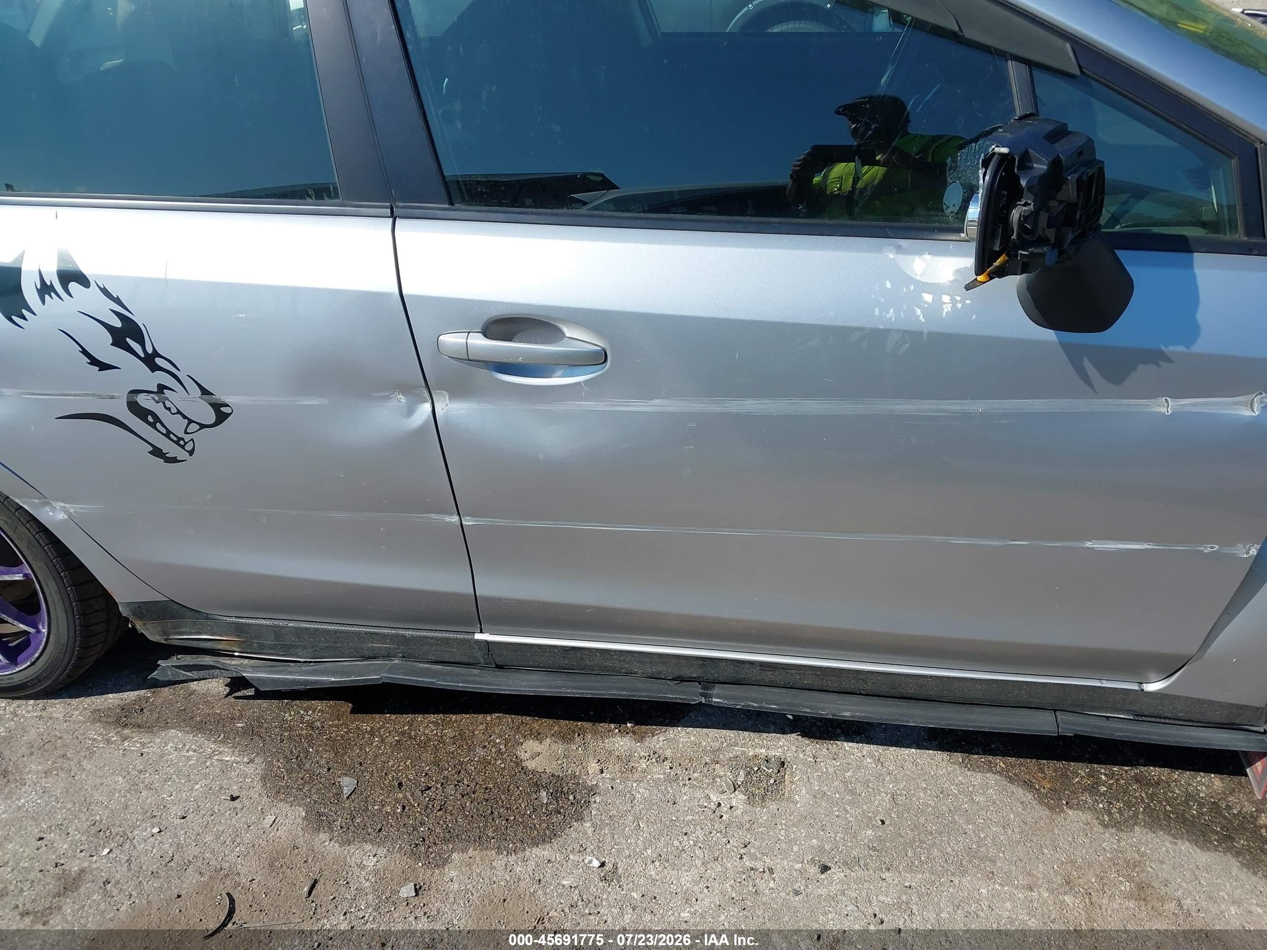 2012 Subaru Impreza 2.0i Premium Silver vin: JF1GPAC63CH209356