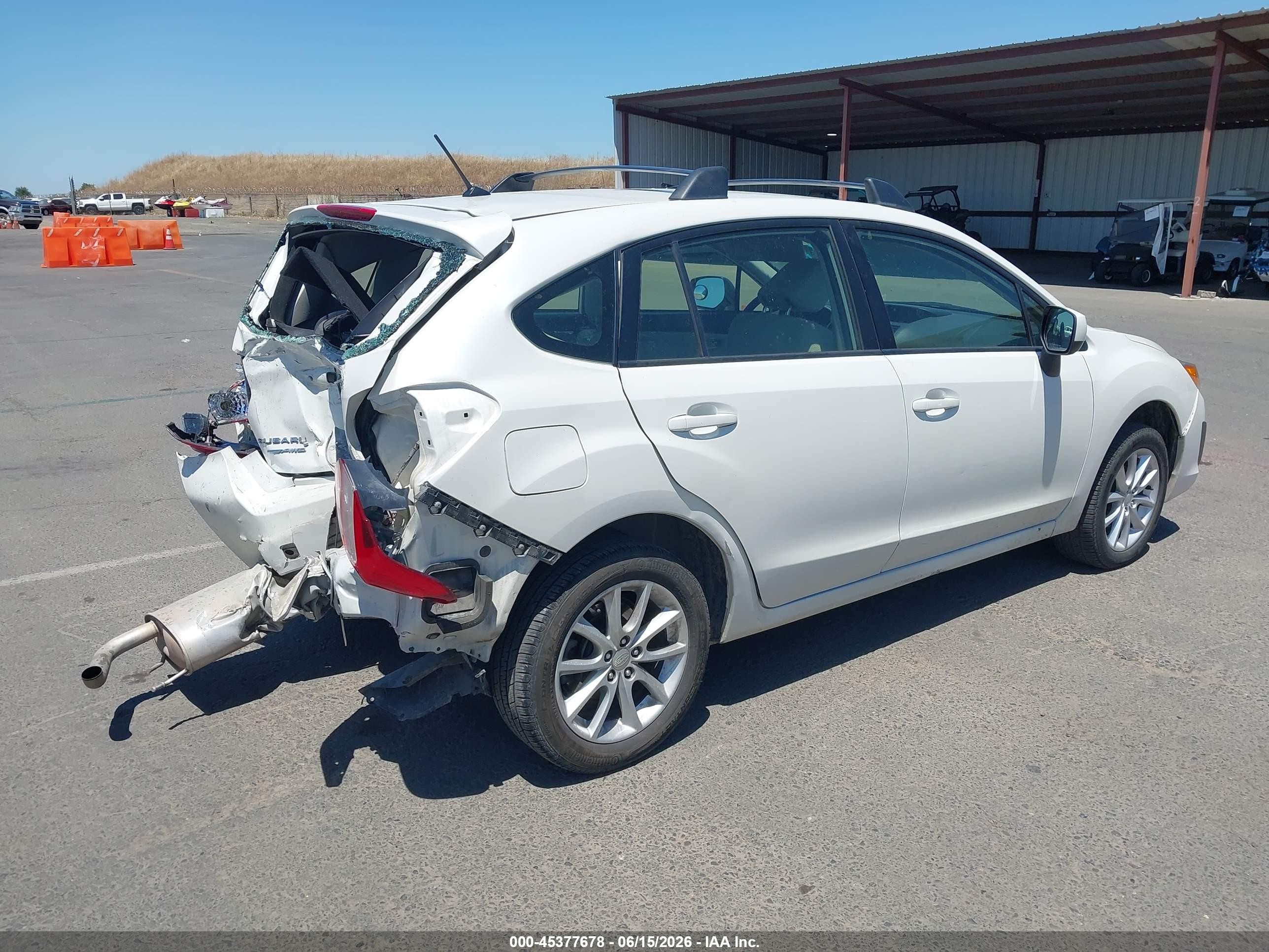 2013 Subaru Impreza 2.0i Premium White vin: JF1GPAC63D1898874