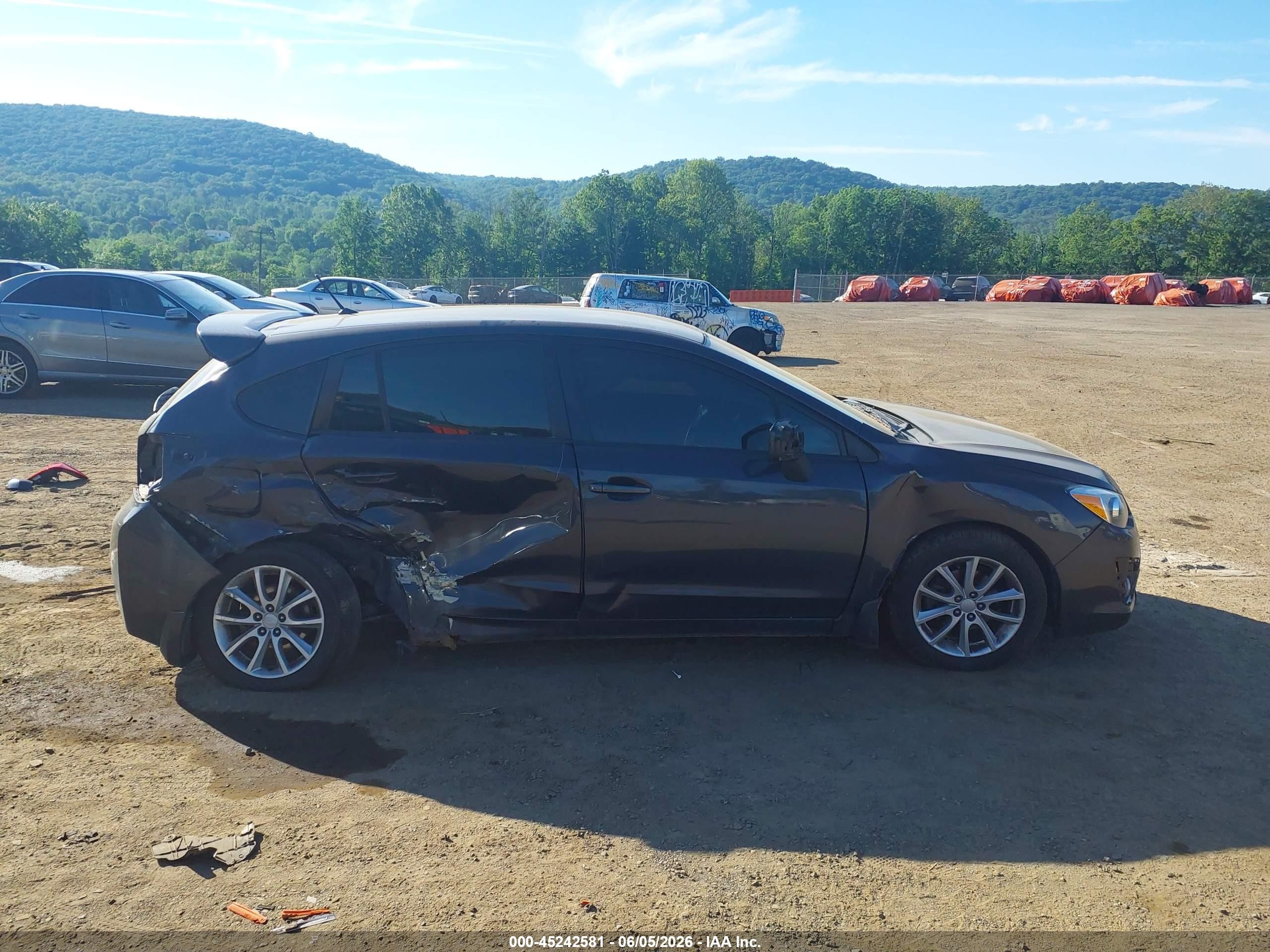 2013 Subaru Impreza 2.0i Premium Black vin: JF1GPAC63D2214111