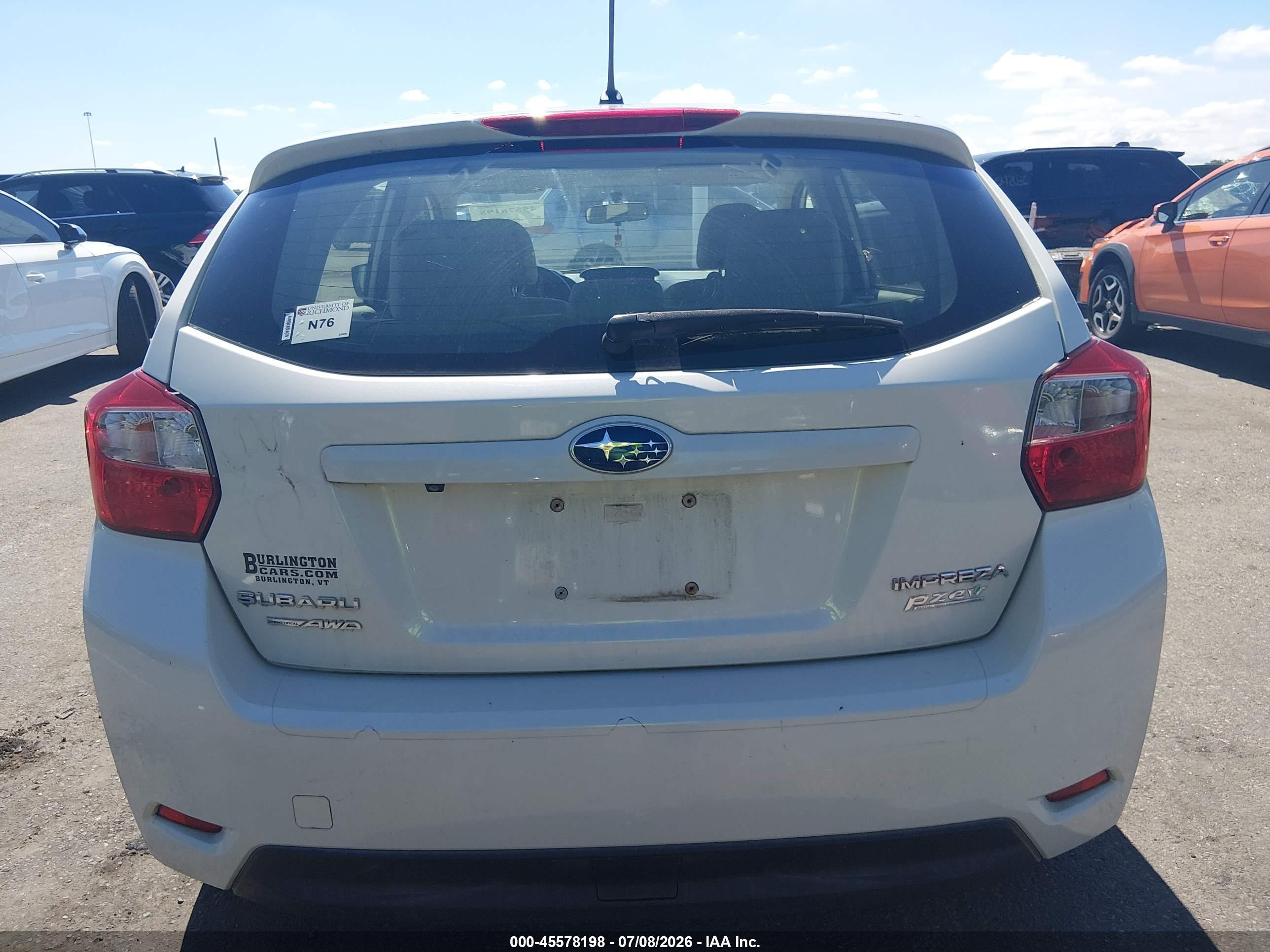 2015 Subaru Impreza 2.0i Premium White vin: JF1GPAC63F8205117