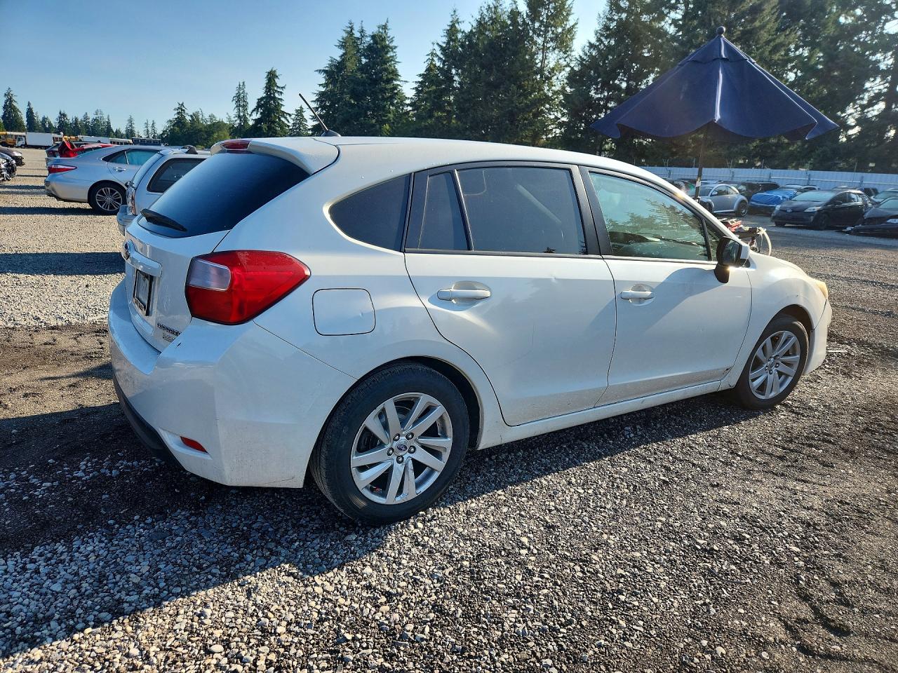 2015 Subaru Impreza Premium White vin: JF1GPAC63F8236691