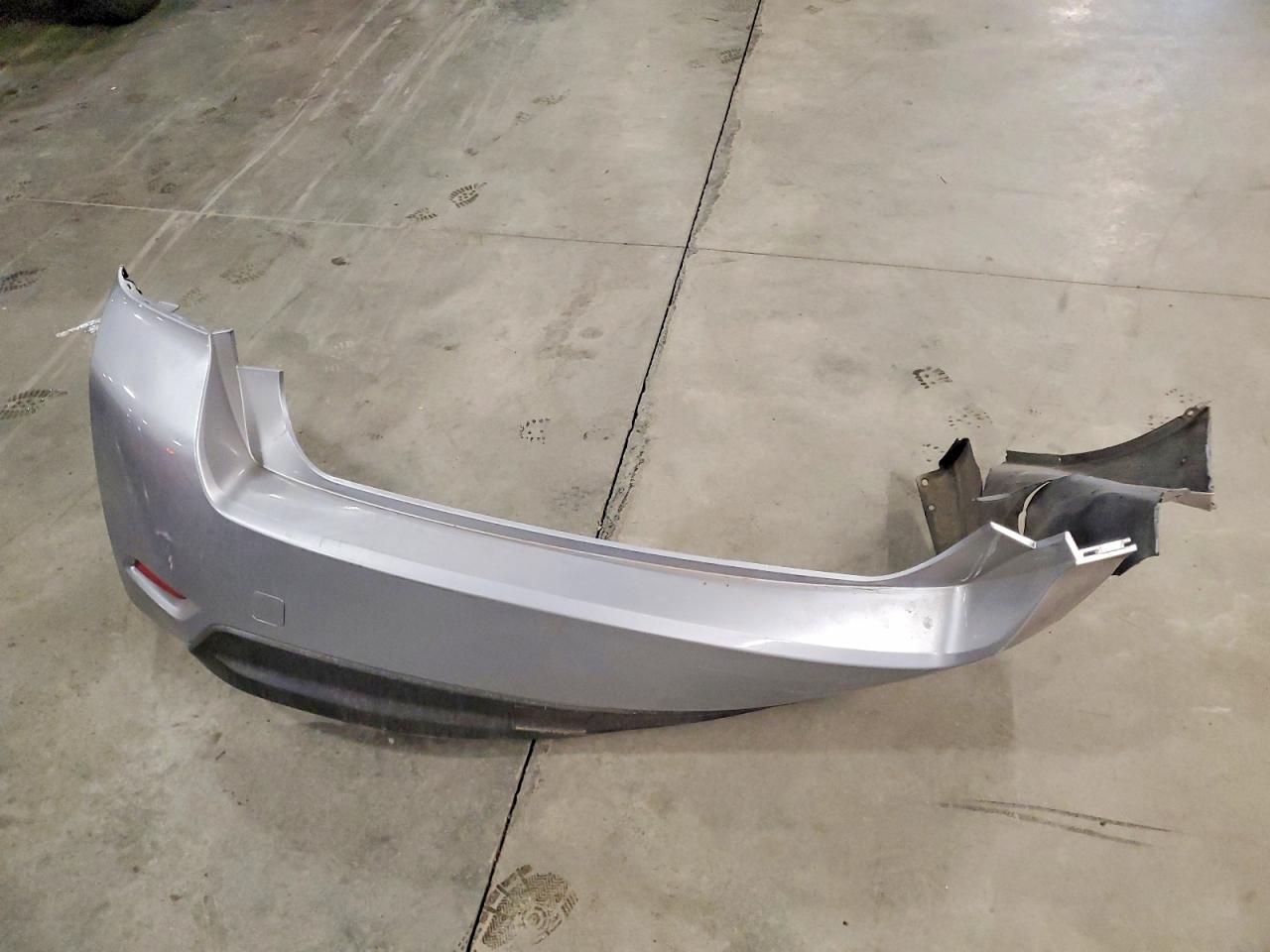 2012 Subaru Impreza Premium Silver vin: JF1GPAC64CH218812