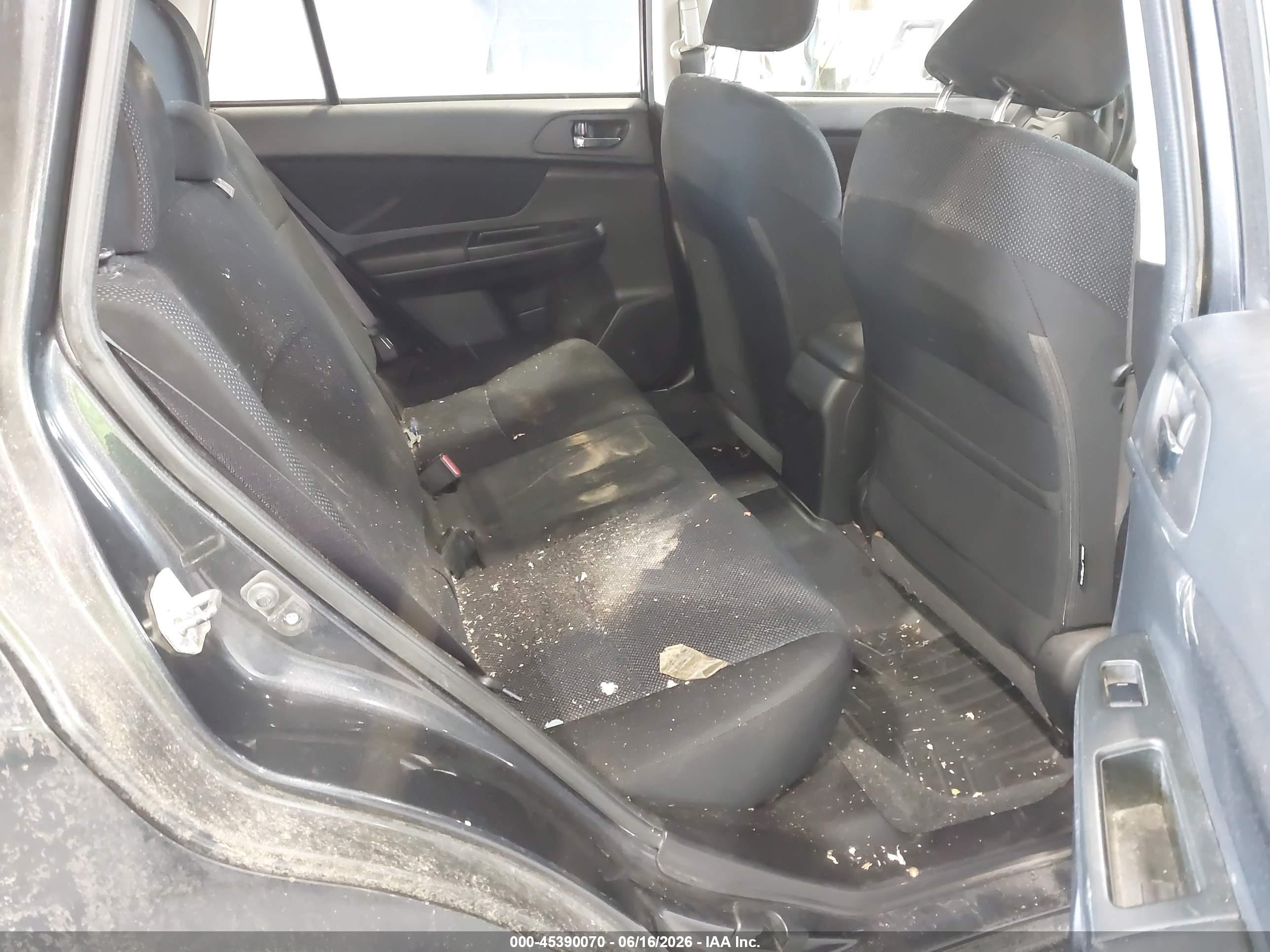 2013 Subaru Impreza 2.0i Premium Gray vin: JF1GPAC64DH811572