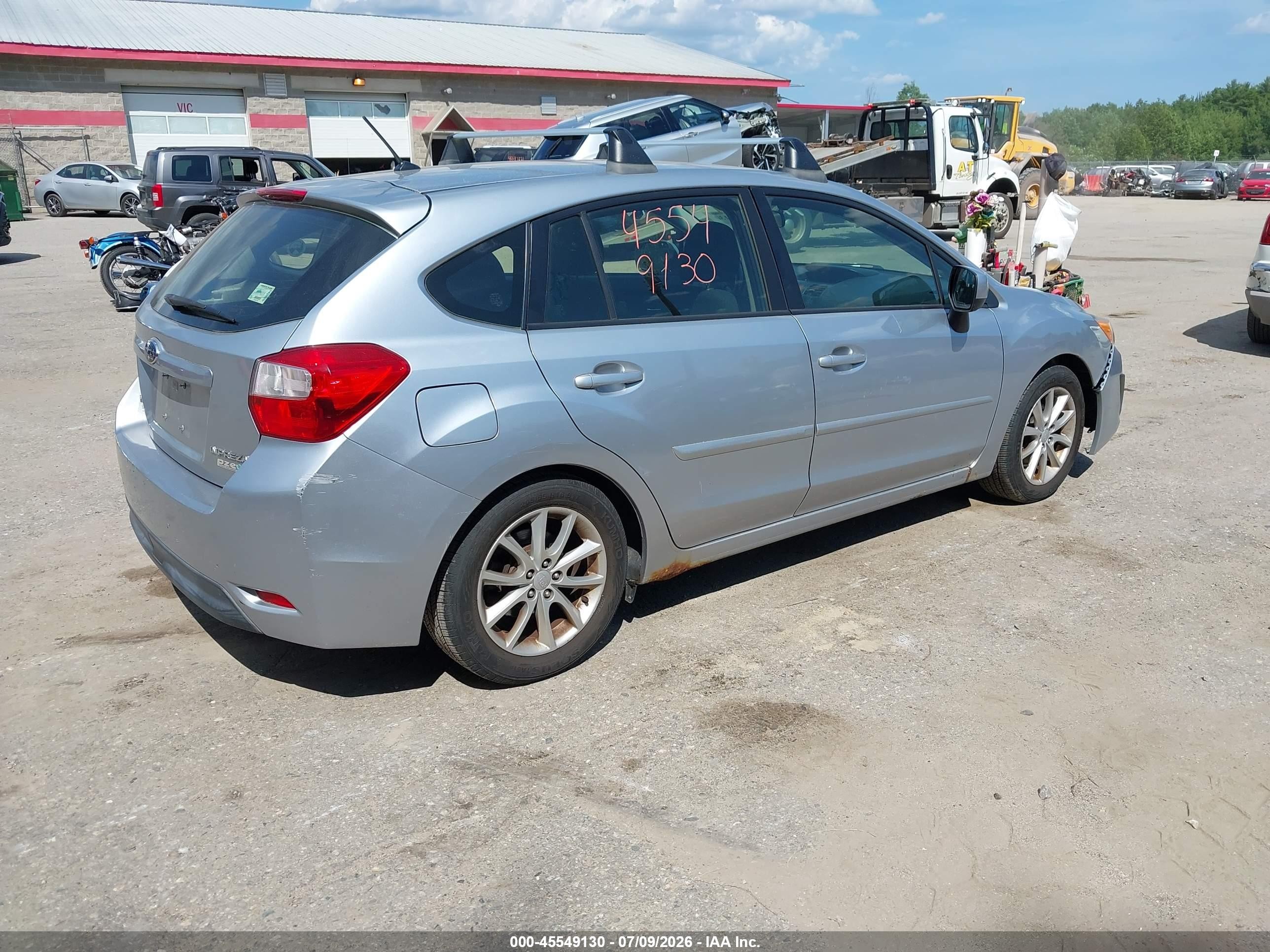2013 Subaru Impreza 2.0i Premium Серебряный vin: JF1GPAC64DH813600