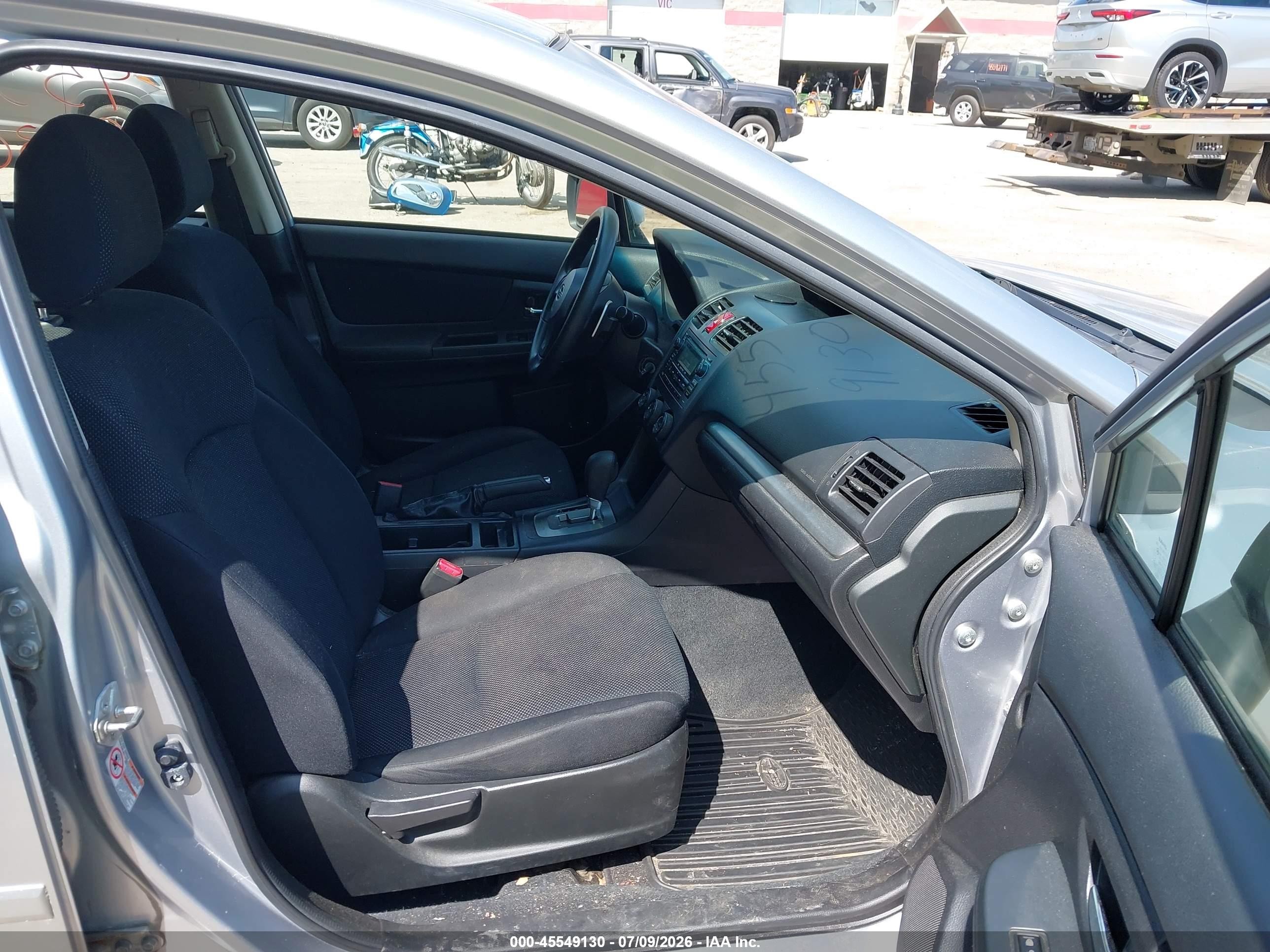 2013 Subaru Impreza 2.0i Premium Серебряный vin: JF1GPAC64DH813600
