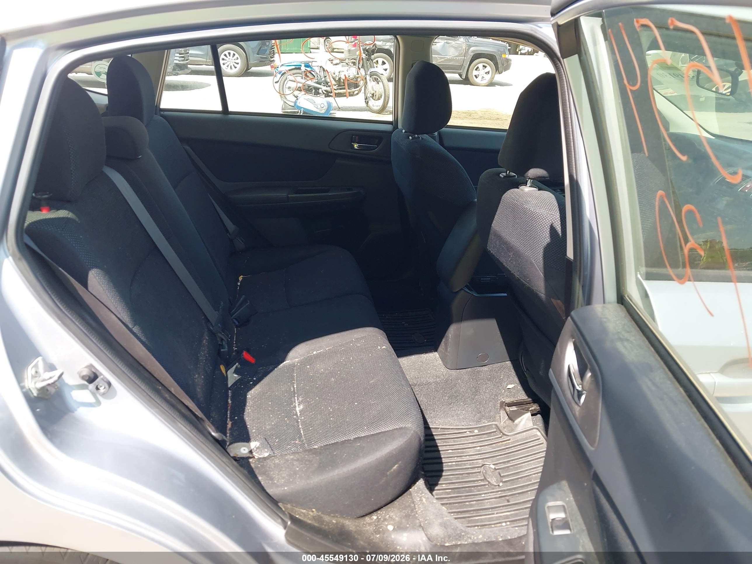 2013 Subaru Impreza 2.0i Premium Серебряный vin: JF1GPAC64DH813600