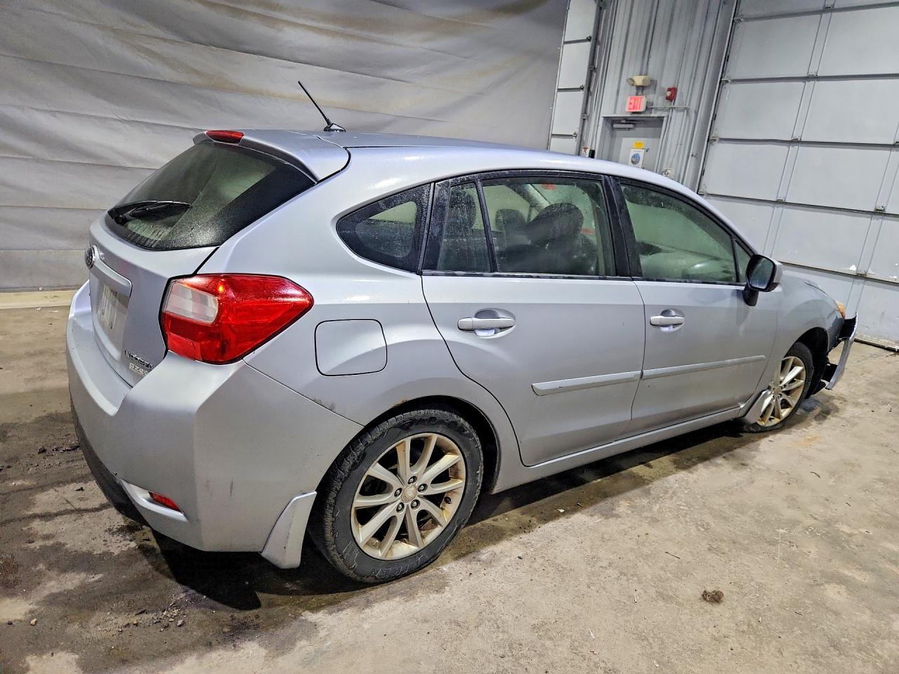 2014 Subaru Impreza Premium Silver vin: JF1GPAC64E8222815