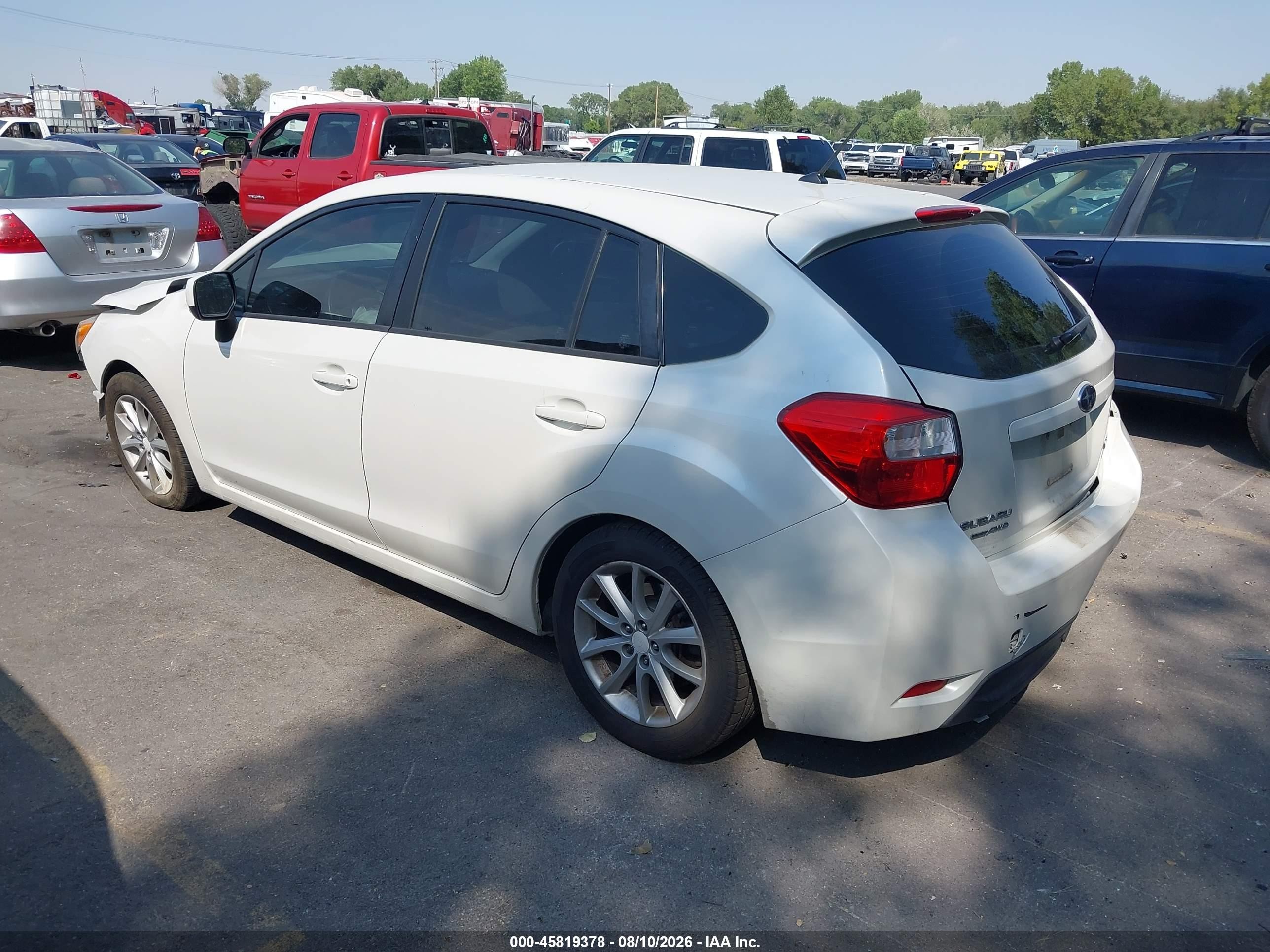 2014 Subaru Impreza 2.0i Premium White vin: JF1GPAC64E8263140