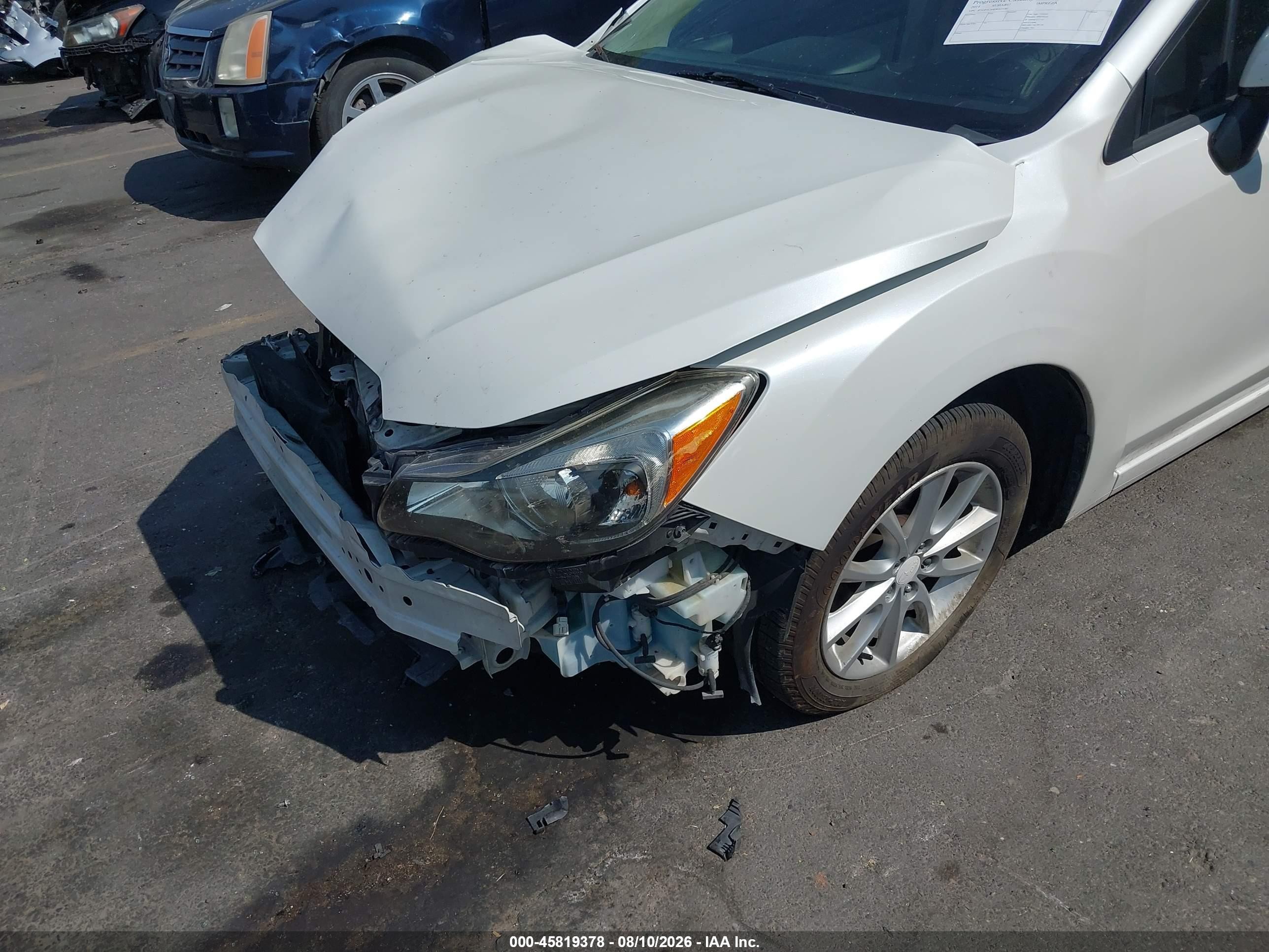 2014 Subaru Impreza 2.0i Premium White vin: JF1GPAC64E8263140