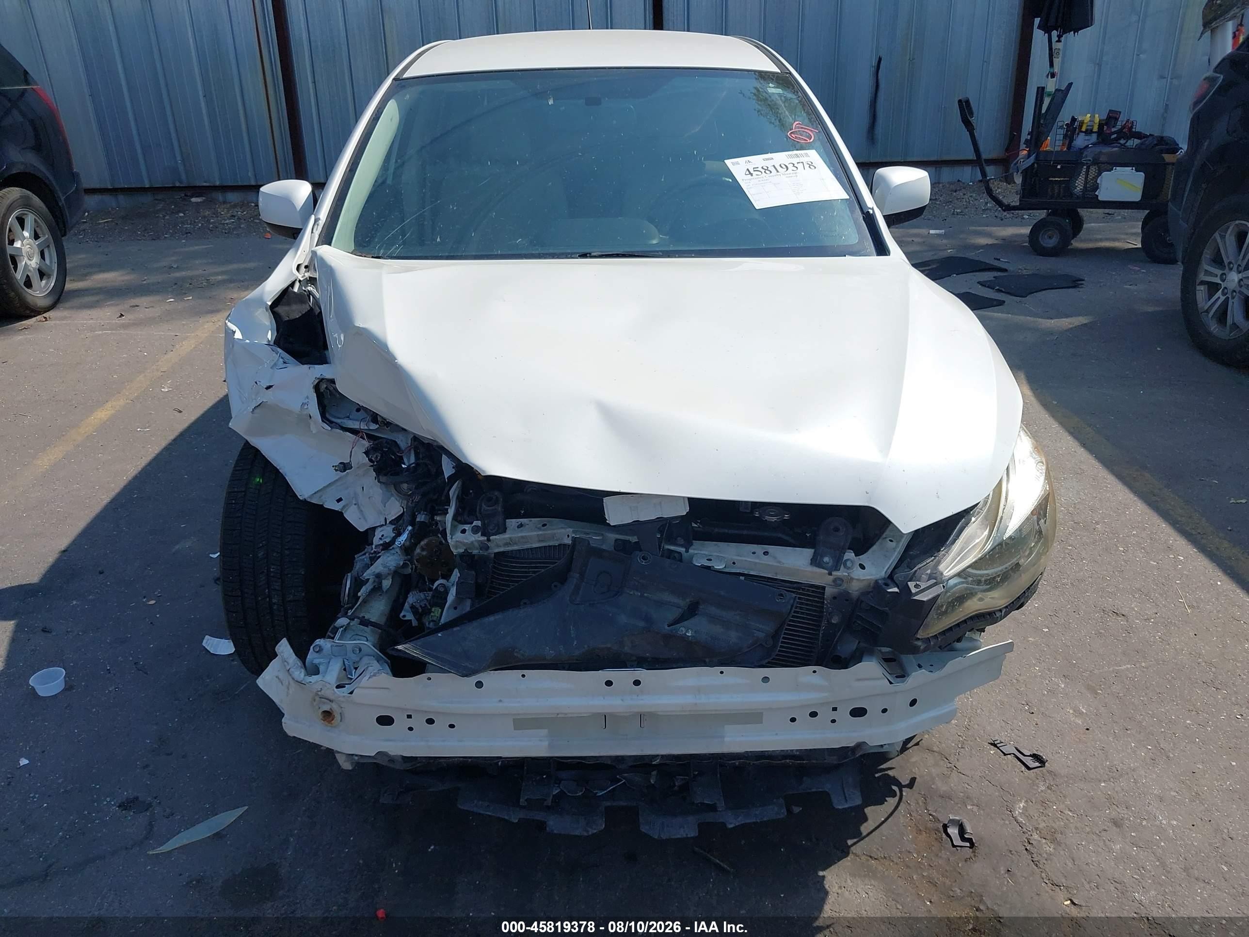 2014 Subaru Impreza 2.0i Premium White vin: JF1GPAC64E8263140