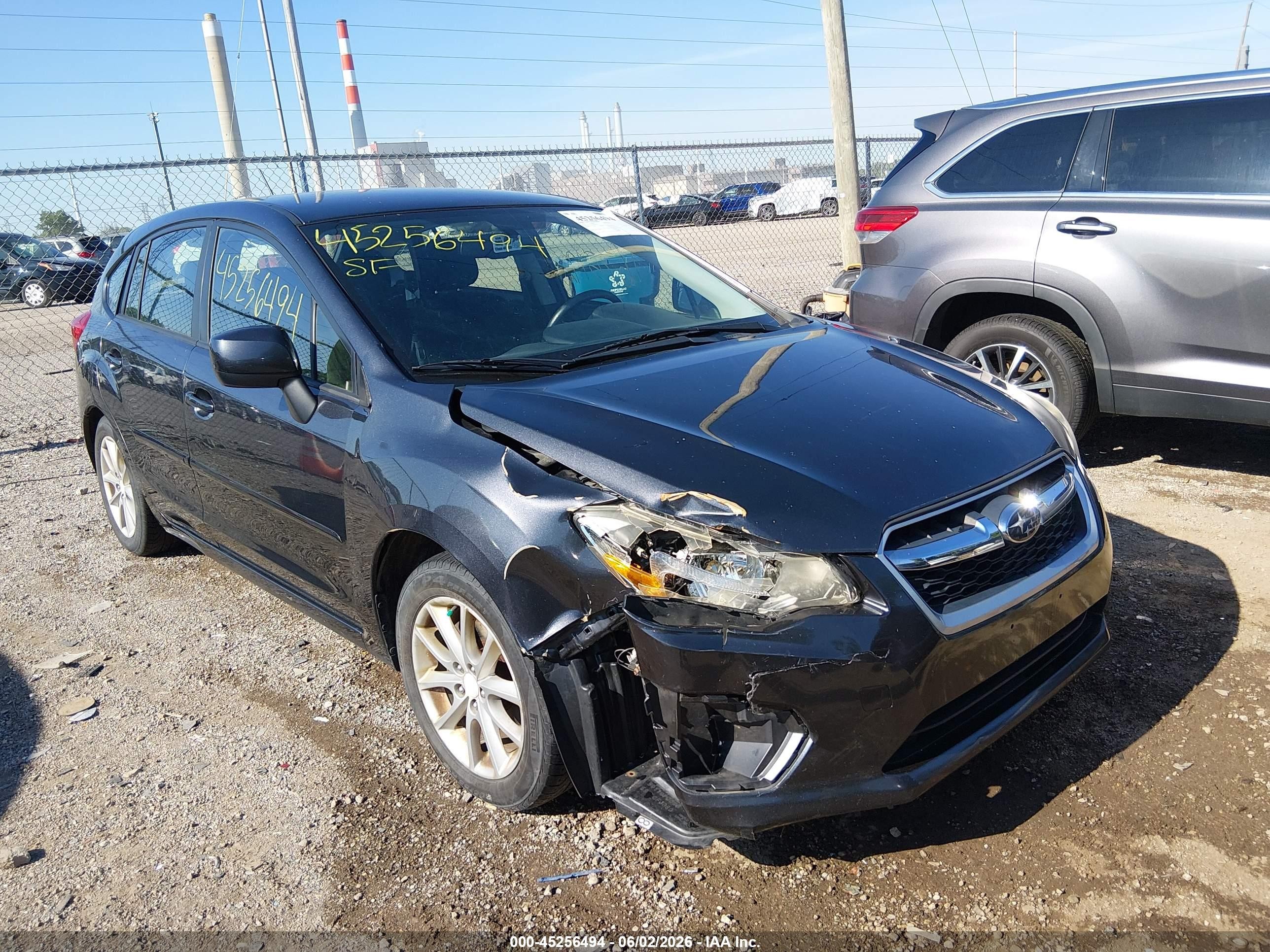 2014 Subaru Impreza 2.0i Premium Gray vin: JF1GPAC64E8309436
