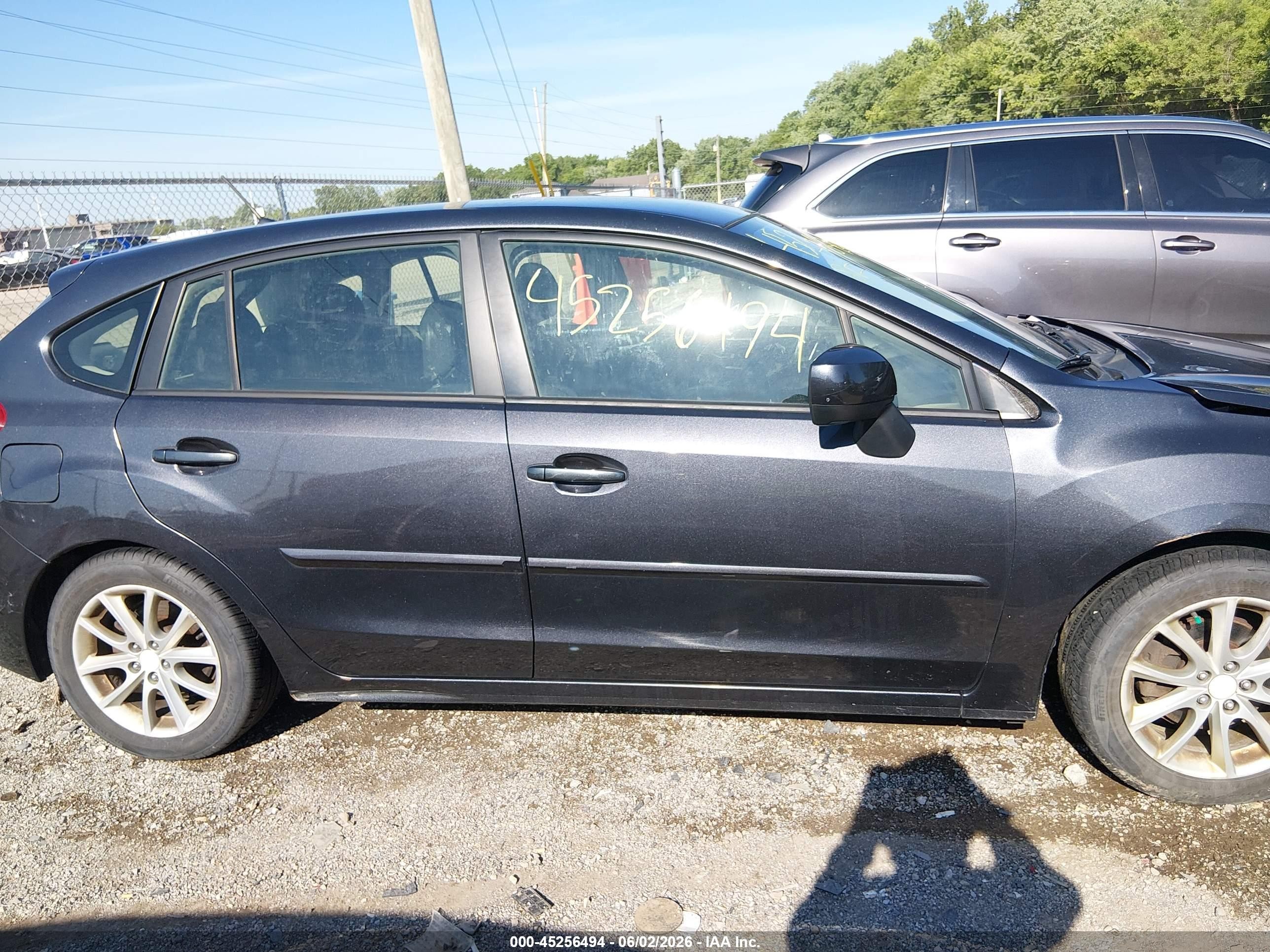 2014 Subaru Impreza 2.0i Premium Gray vin: JF1GPAC64E8309436