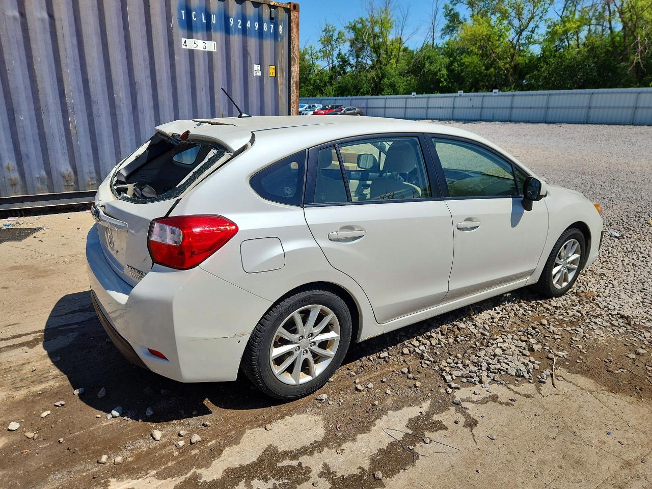 2014 Subaru Impreza Premium White vin: JF1GPAC64E9269174