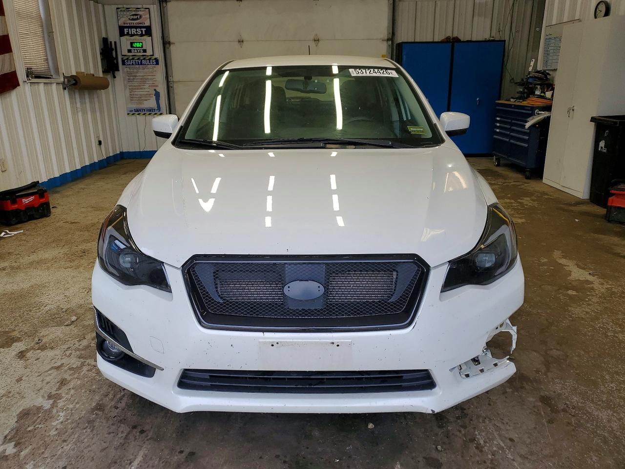 2015 Subaru Impreza Premium White vin: JF1GPAC64FH233380