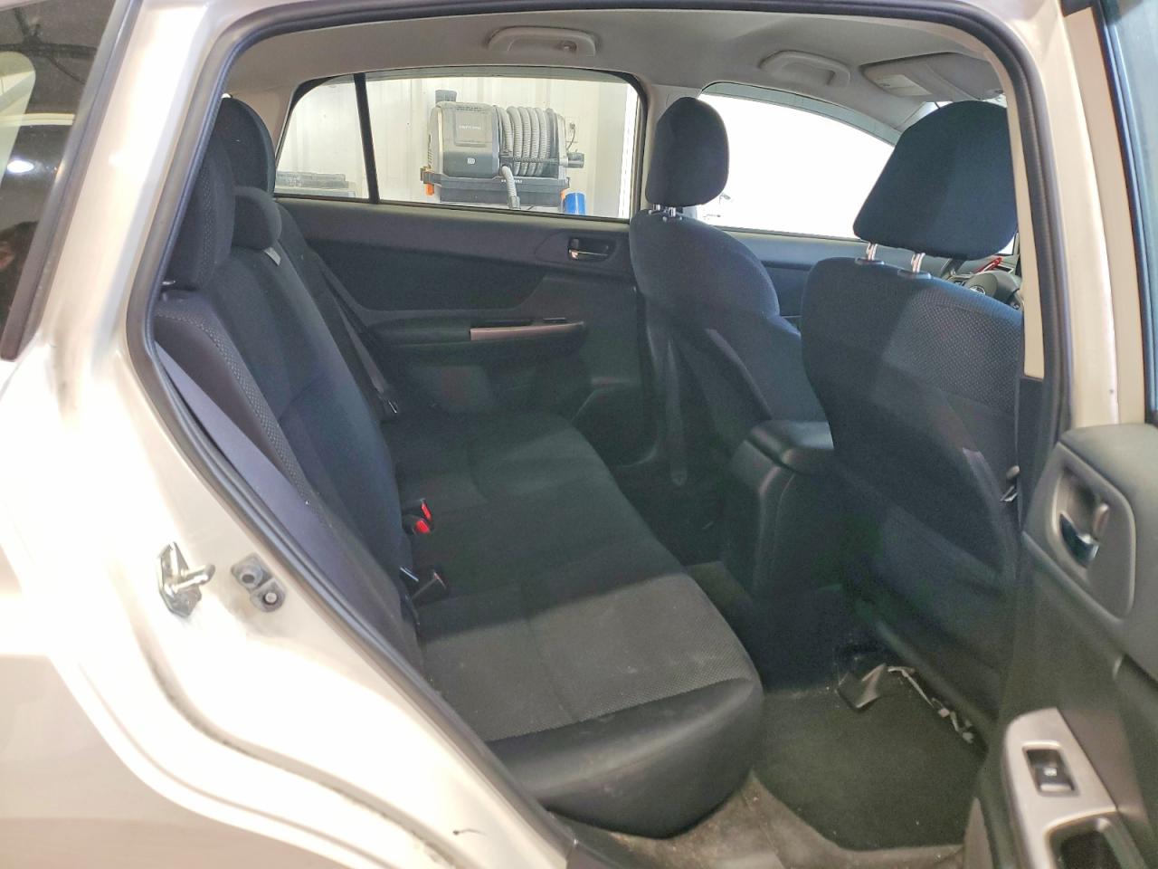 2015 Subaru Impreza Premium White vin: JF1GPAC64FH233380