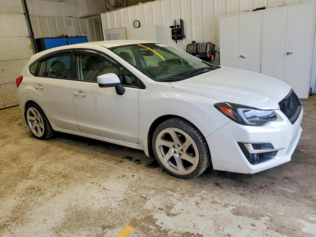 2015 Subaru Impreza Premium White vin: JF1GPAC64FH233380