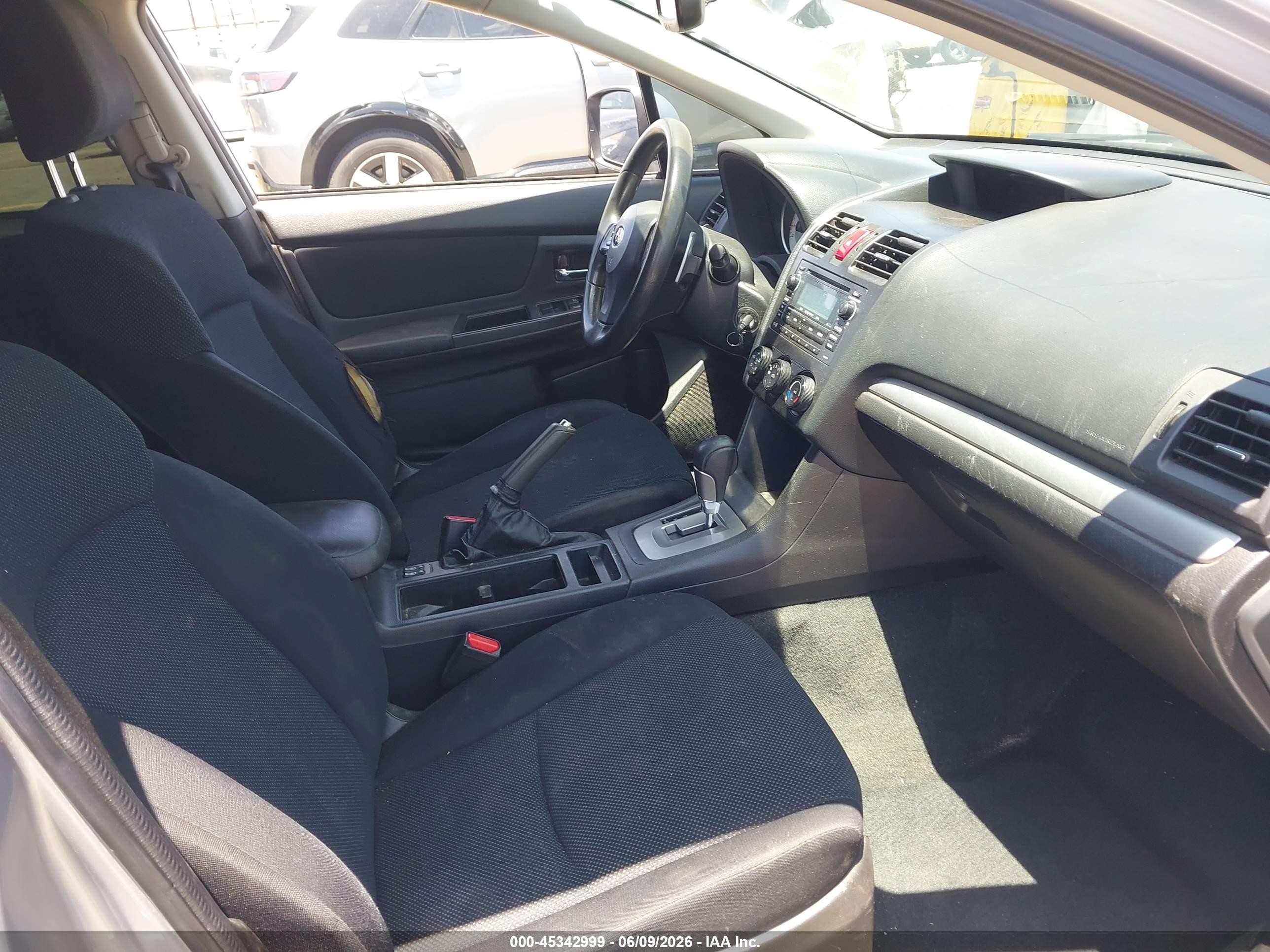 2013 Subaru Impreza 2.0i Premium Silver vin: JF1GPAC65DH200627
