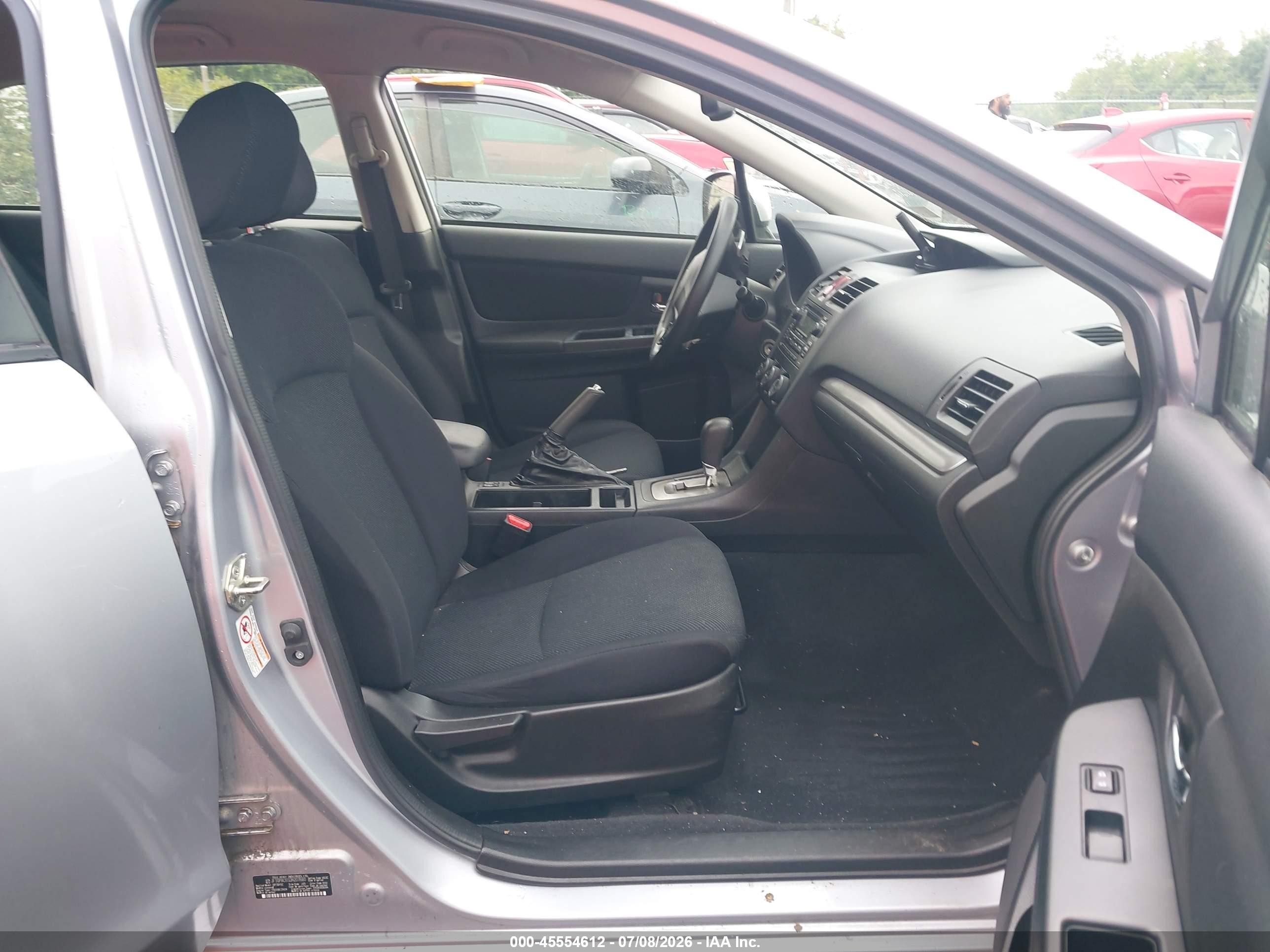 2013 Subaru Impreza 2.0i Premium Серебряный vin: JF1GPAC65DH207660