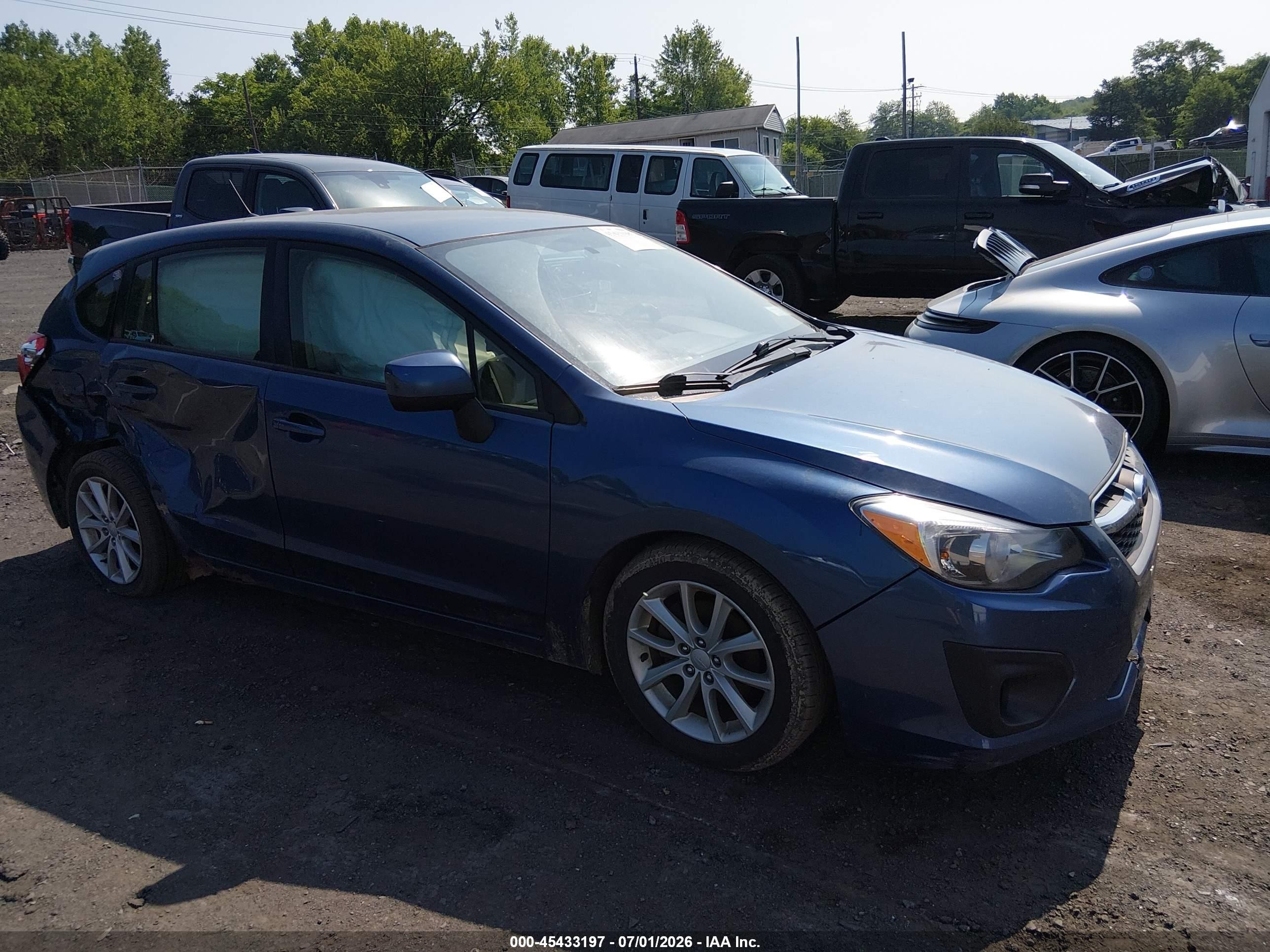 2013 Subaru Impreza 2.0i Premium Синий vin: JF1GPAC65DH802069