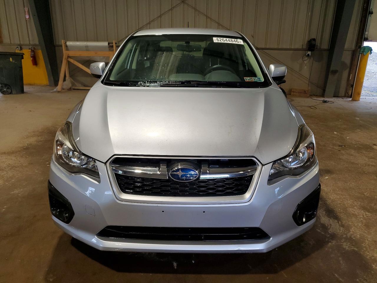 2014 Subaru Impreza Premium Серебряный vin: JF1GPAC65E8279220