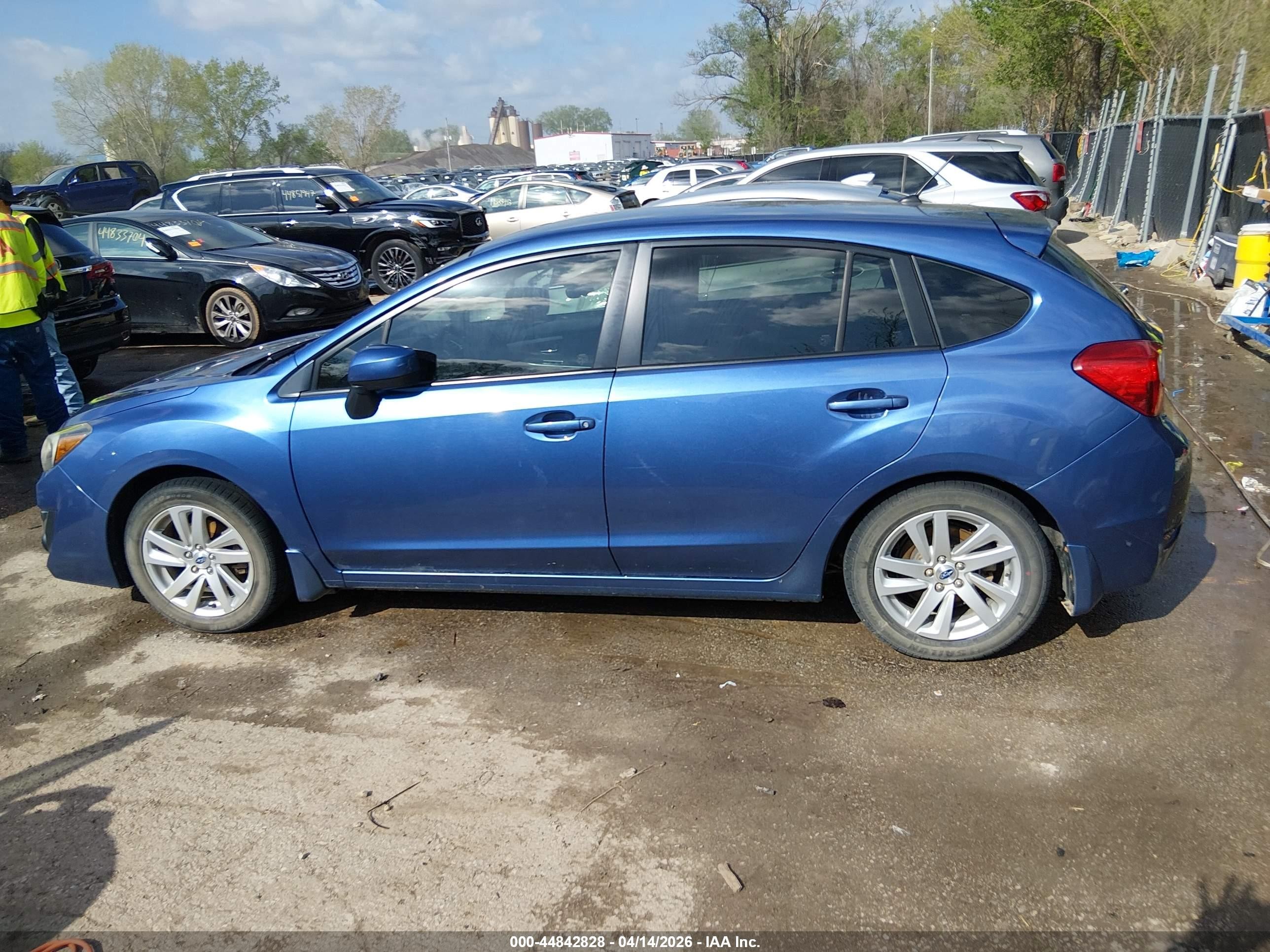 2015 Subaru Impreza 2.0i Premium Синий vin: JF1GPAC65F8312931