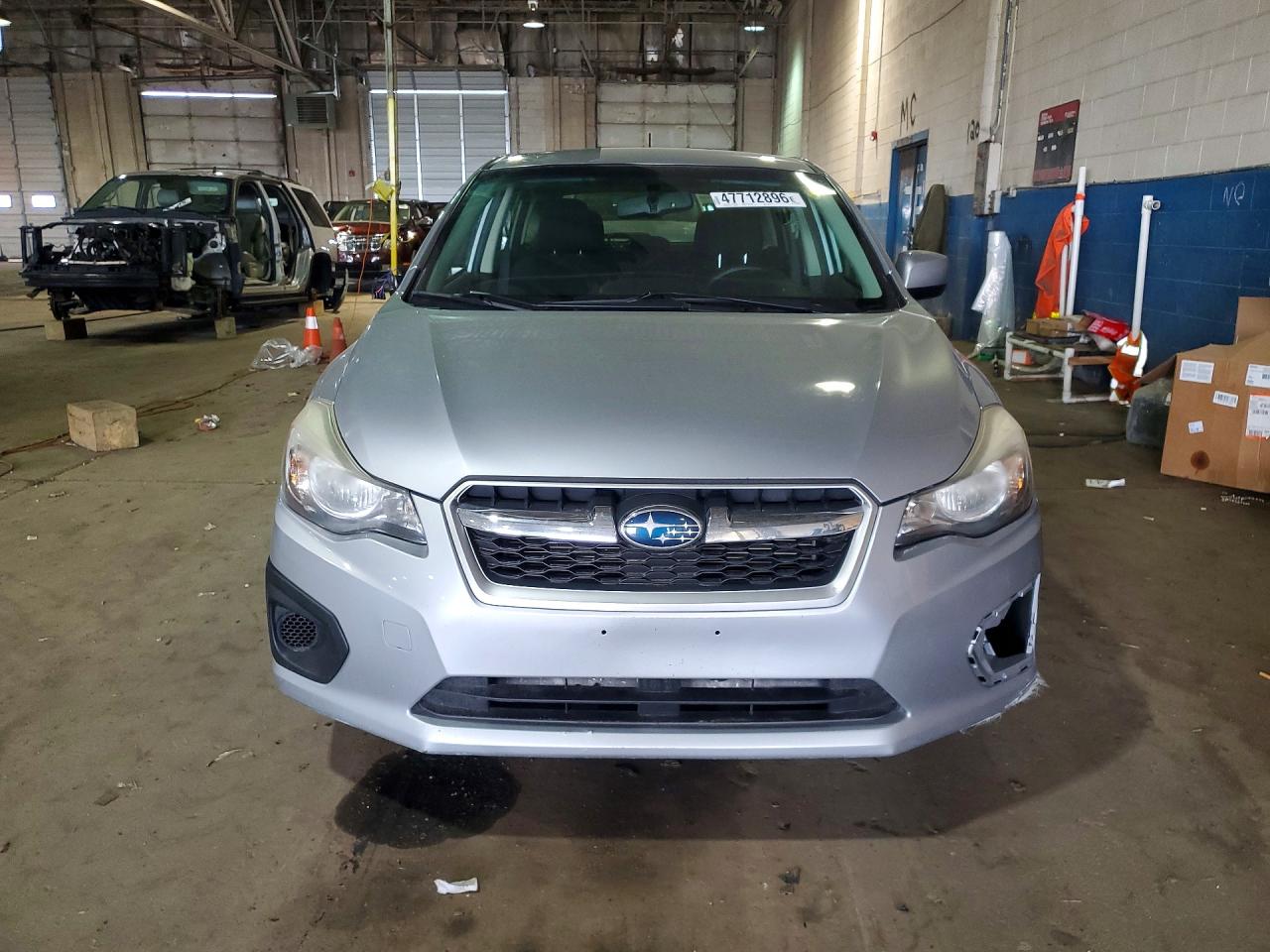 2014 Subaru Impreza Premium Серебряный vin: JF1GPAC66E8264192