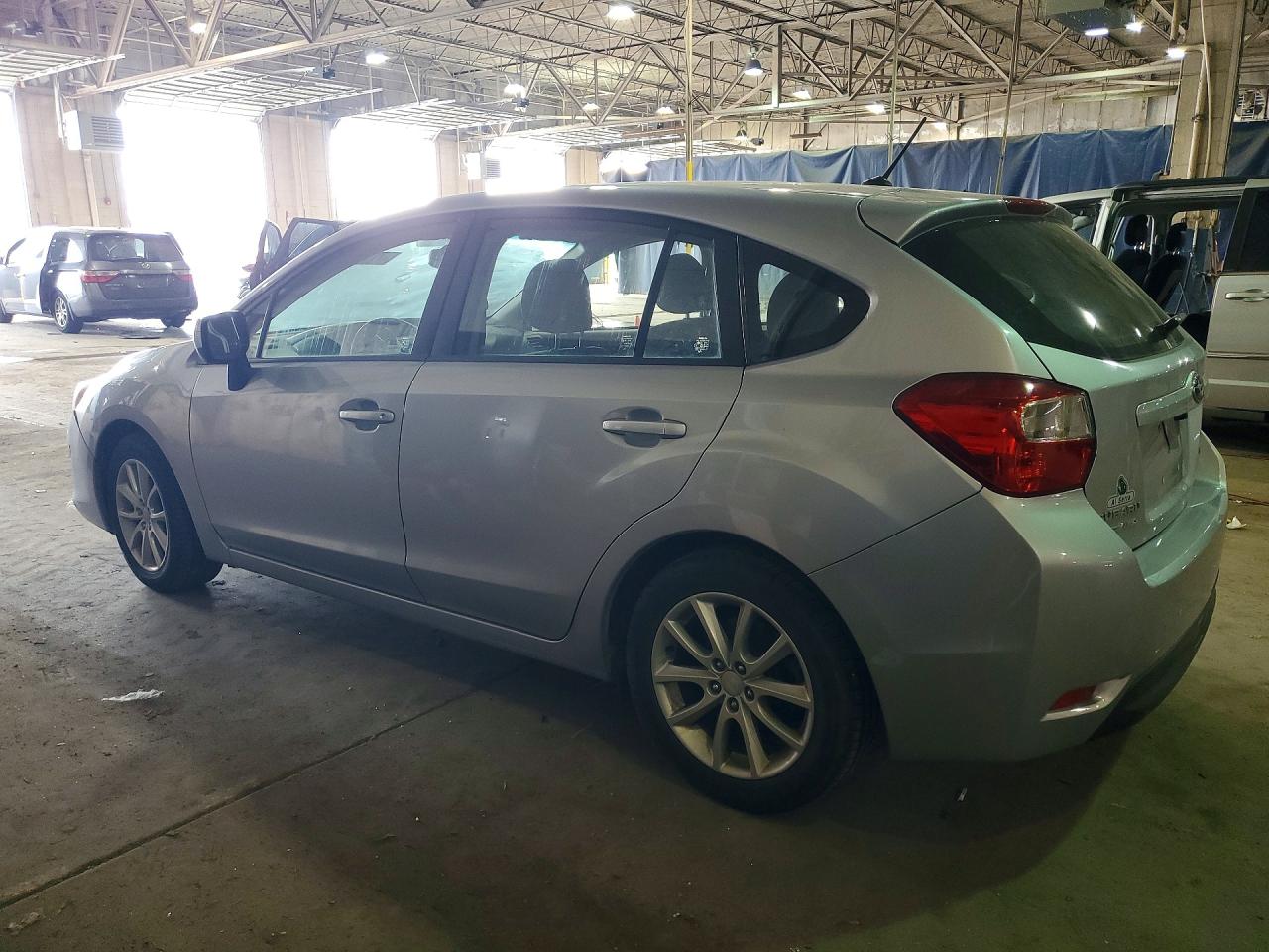 2014 Subaru Impreza Premium Серебряный vin: JF1GPAC66E8264192