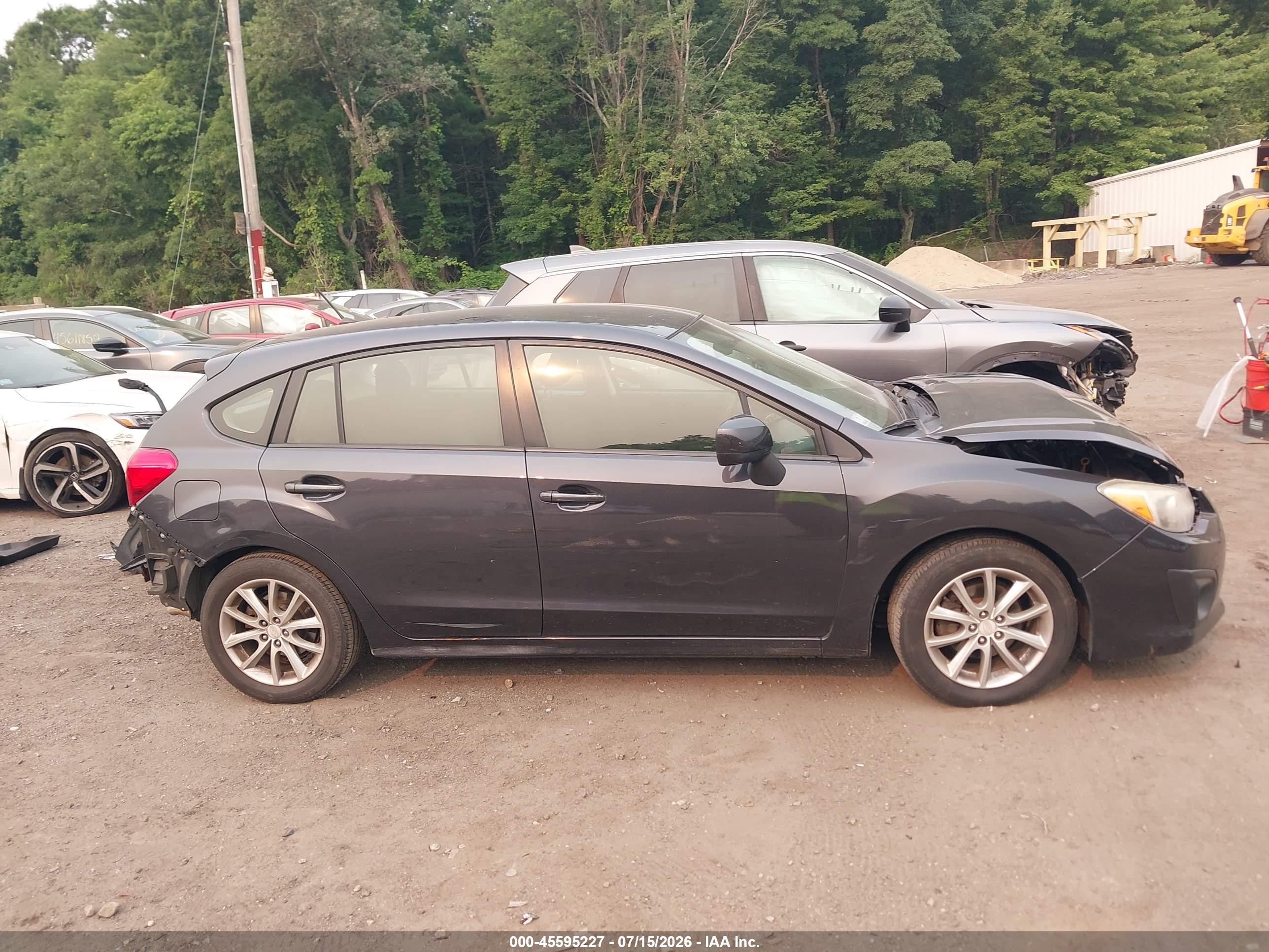 2014 Subaru Impreza 2.0i Premium Gray vin: JF1GPAC66E8320261