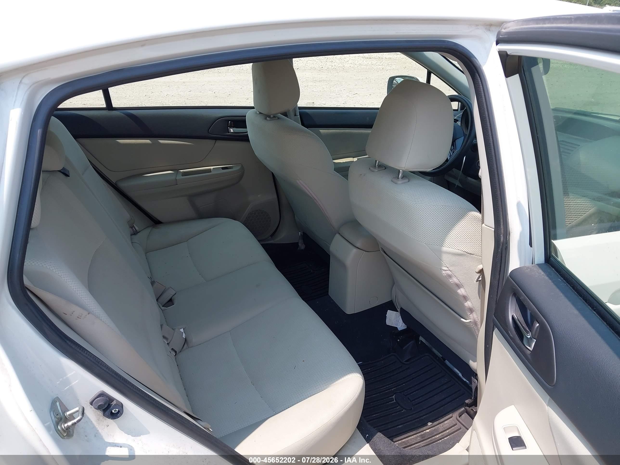 2013 Subaru Impreza 2.0i Premium Белый vin: JF1GPAC67DH821013