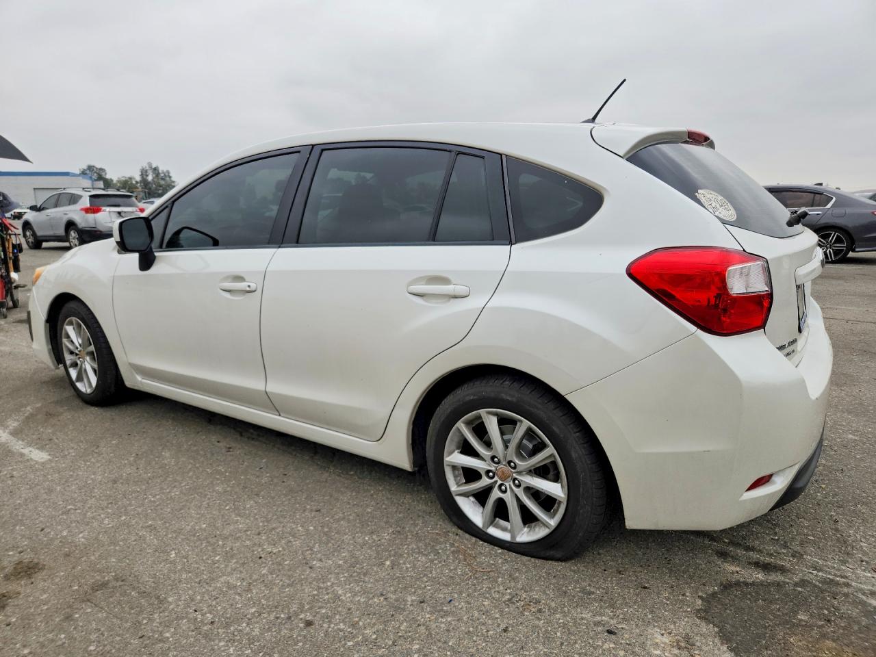 2014 Subaru Impreza Premium White vin: JF1GPAC67E8238118