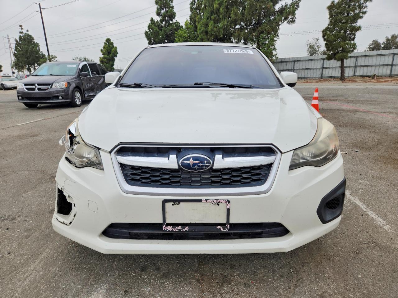 2014 Subaru Impreza Premium White vin: JF1GPAC67E8238118