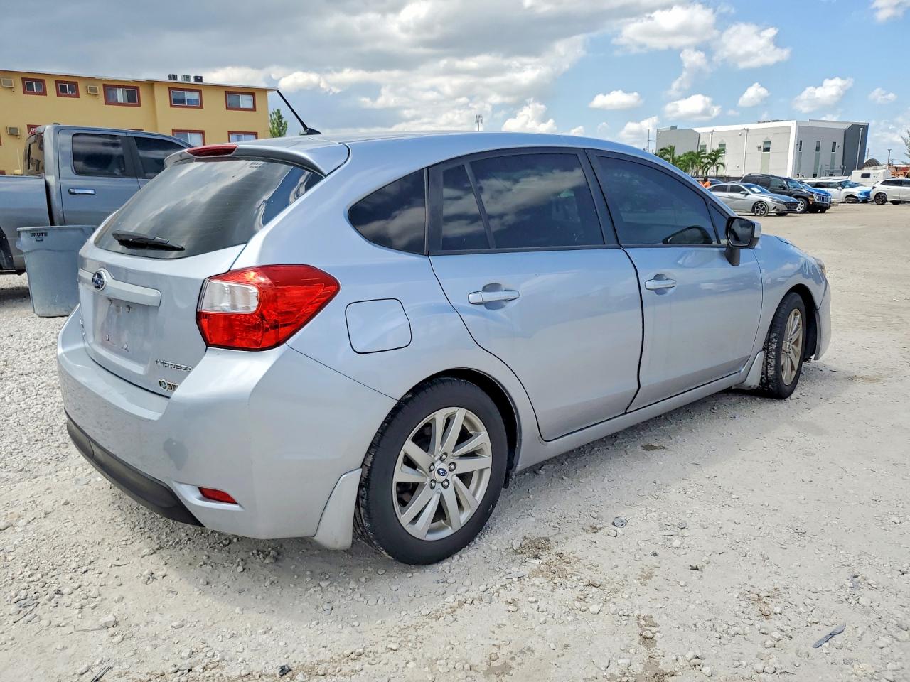 2015 Subaru Impreza Premium Silver vin: JF1GPAC67F8231915