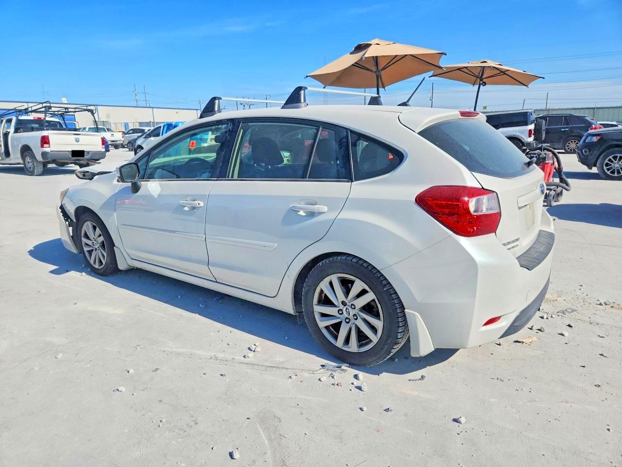 2015 Subaru Impreza Premium White vin: JF1GPAC67FH223040