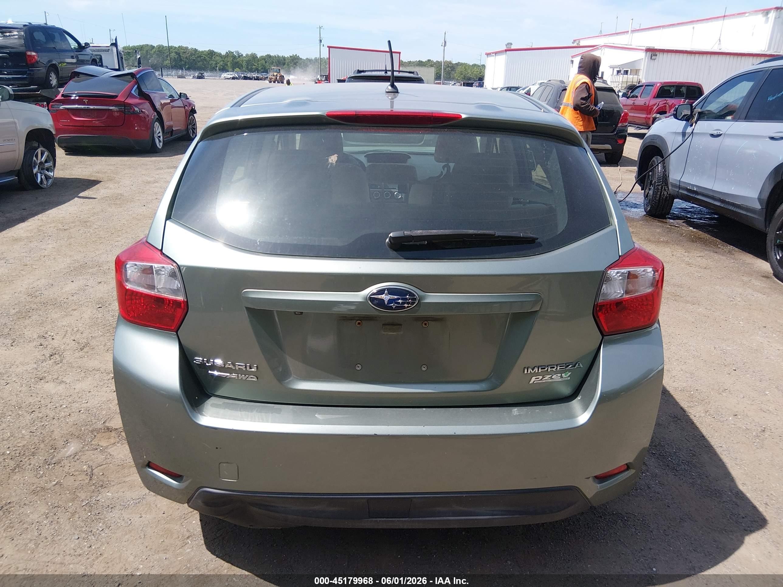 2015 Subaru Impreza 2.0i Premium Green vin: JF1GPAC67FH259116
