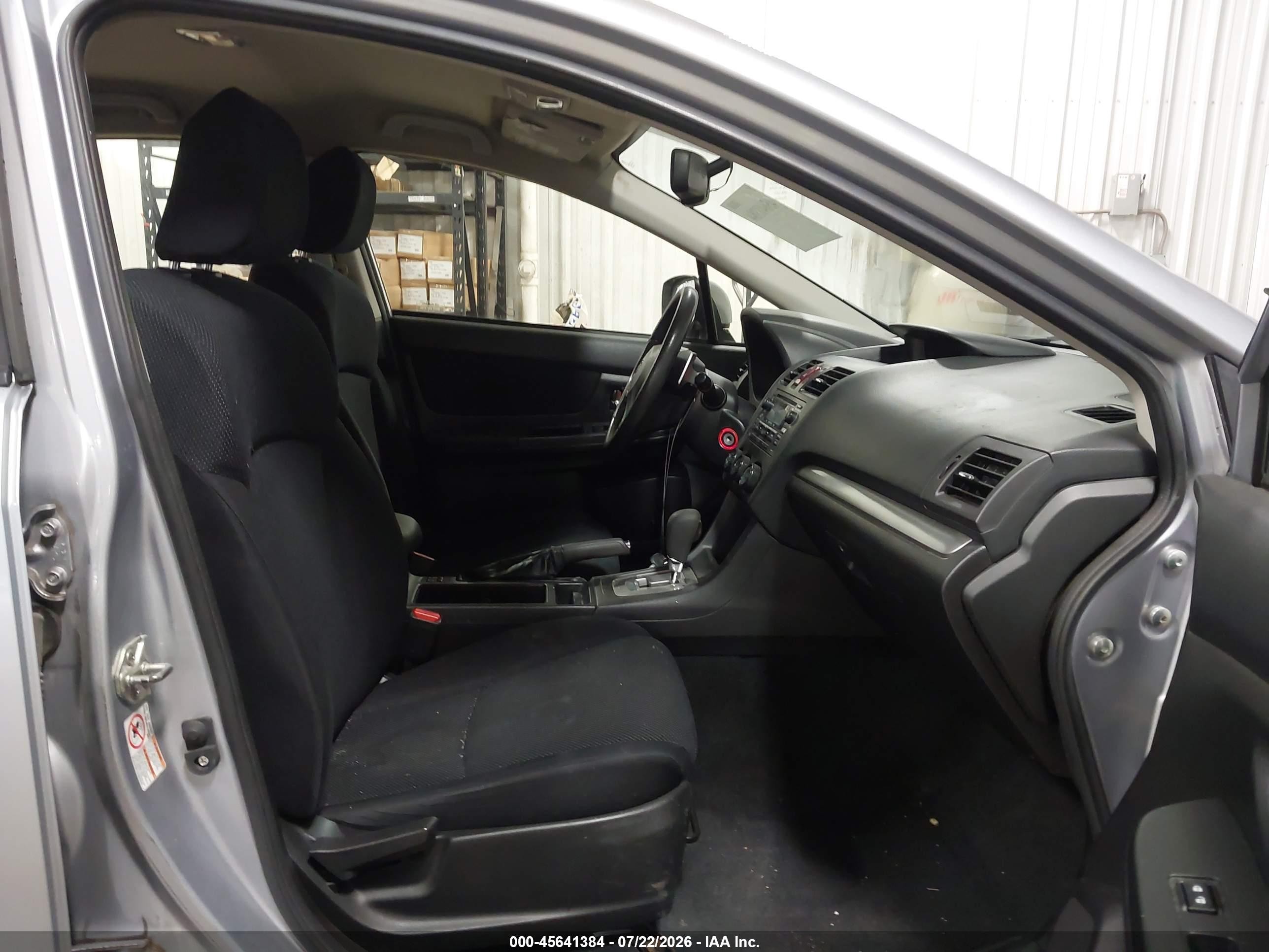 2013 Subaru Impreza 2.0i Premium Silver vin: JF1GPAC68DH800185