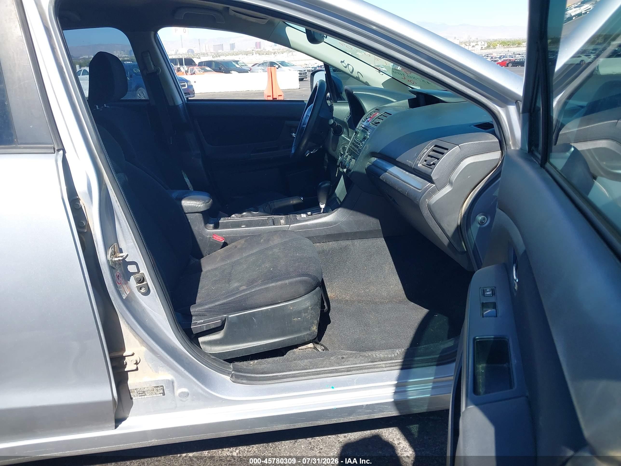 2013 Subaru Impreza 2.0i Premium Silver vin: JF1GPAC68DH831033
