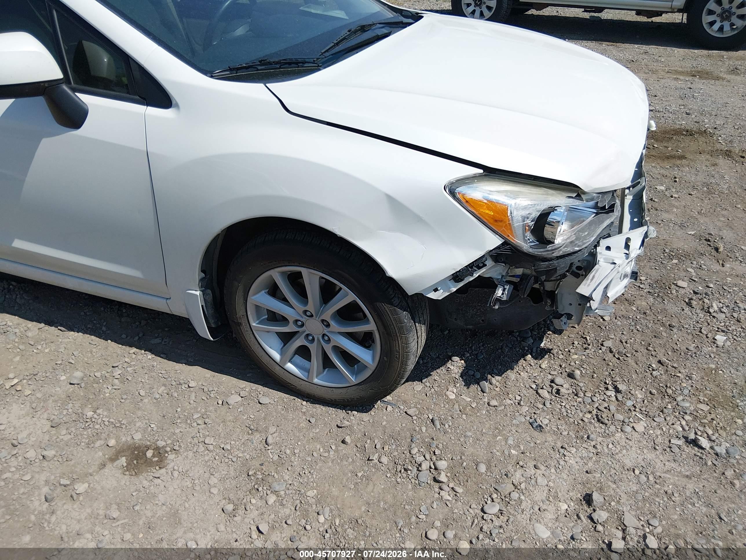 2014 Subaru Impreza 2.0i Premium White vin: JF1GPAC68E8227158