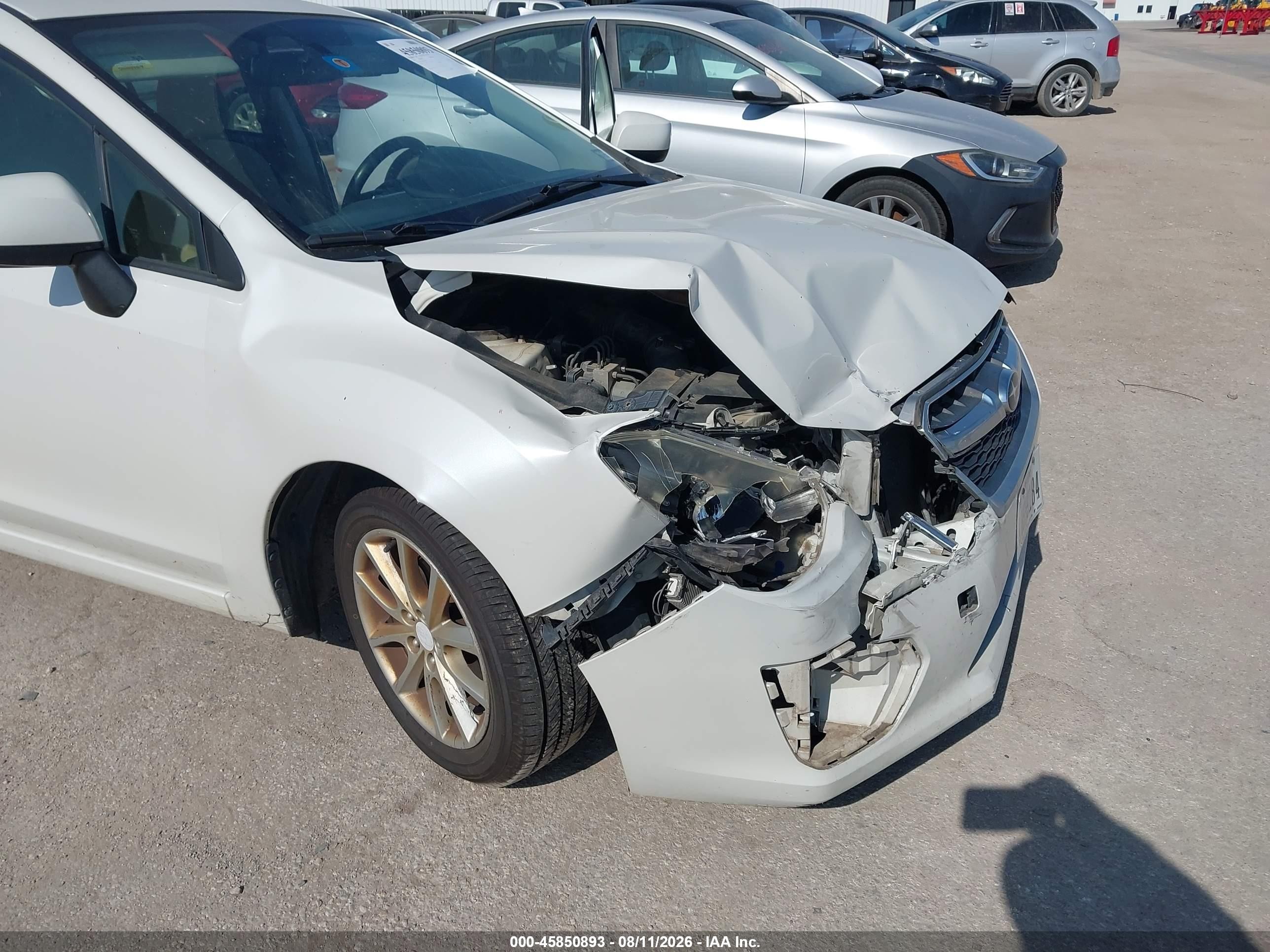 2014 Subaru Impreza 2.0i Premium White vin: JF1GPAC68E8262802