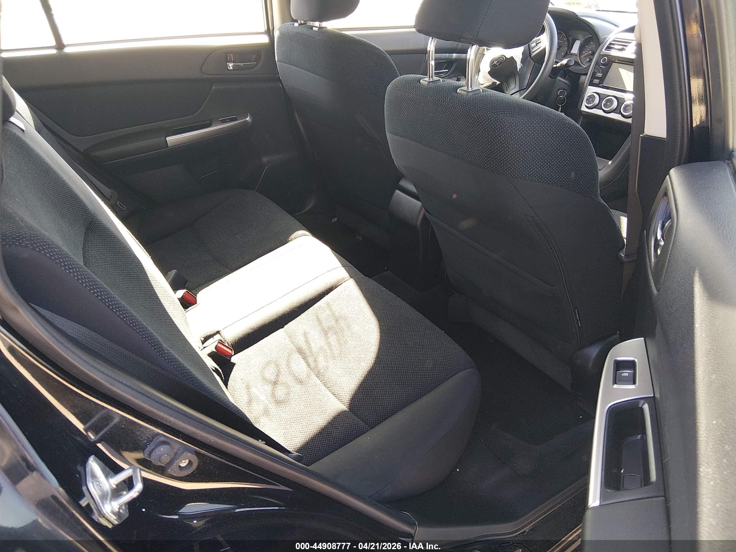 2015 Subaru Impreza 2.0i Premium Black vin: JF1GPAC68F8204609