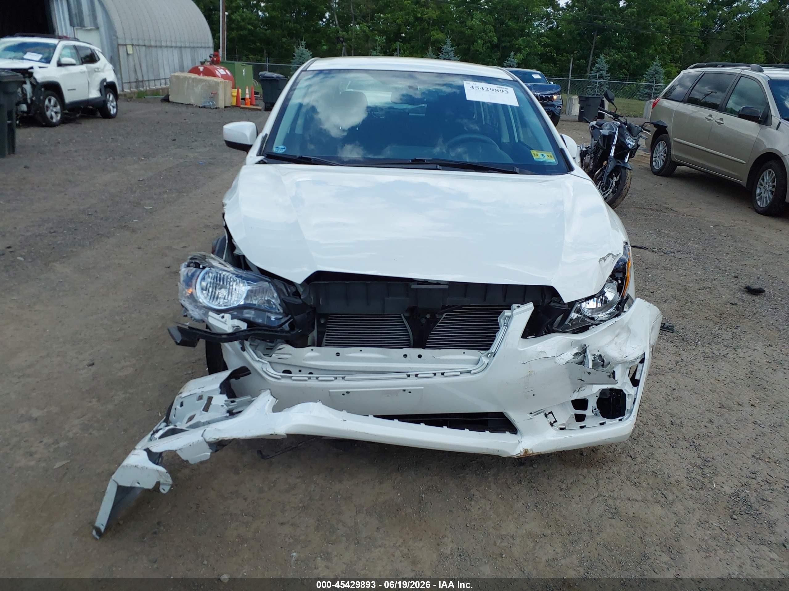 2015 Subaru Impreza 2.0i Premium White vin: JF1GPAC68F8223614