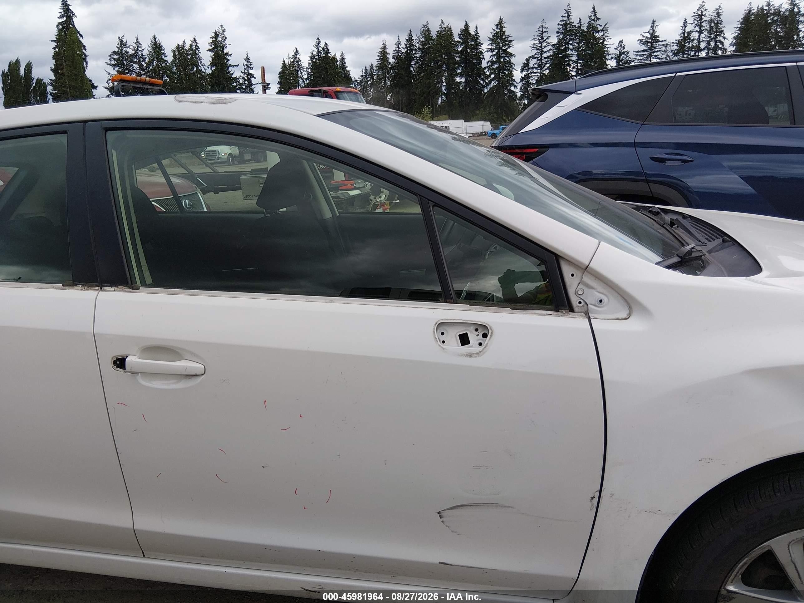 2015 Subaru Impreza 2.0i Premium Белый vin: JF1GPAC68F8313796