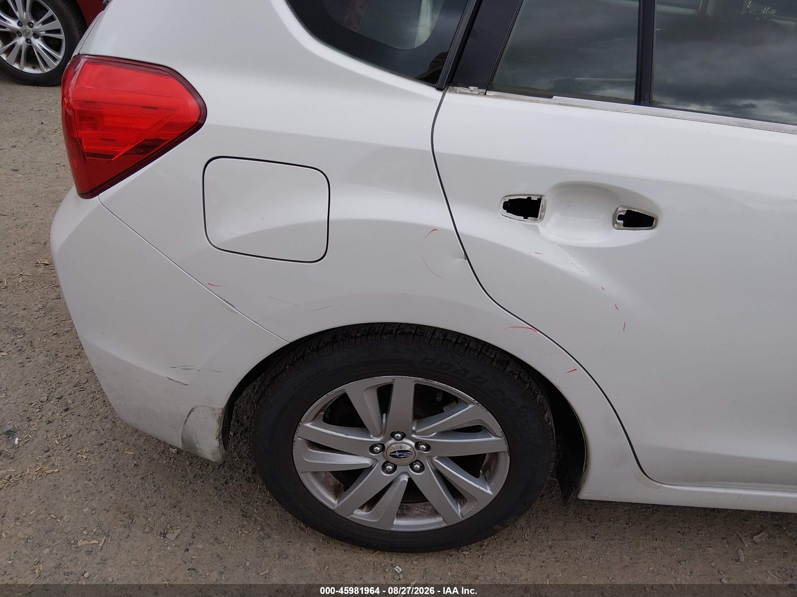 2015 Subaru Impreza 2.0i Premium Белый vin: JF1GPAC68F8313796